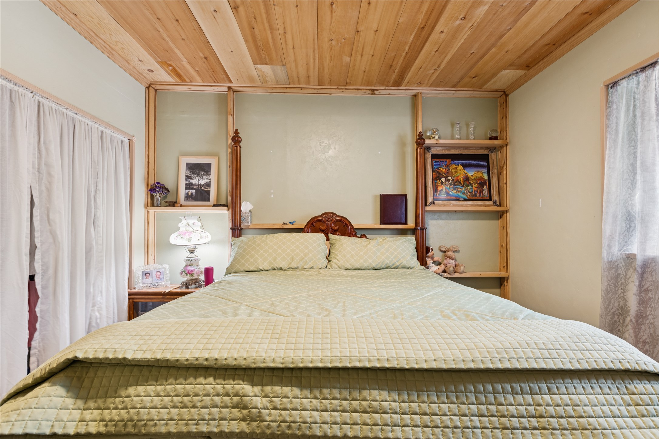 37 & 49 Charles Haskell Court