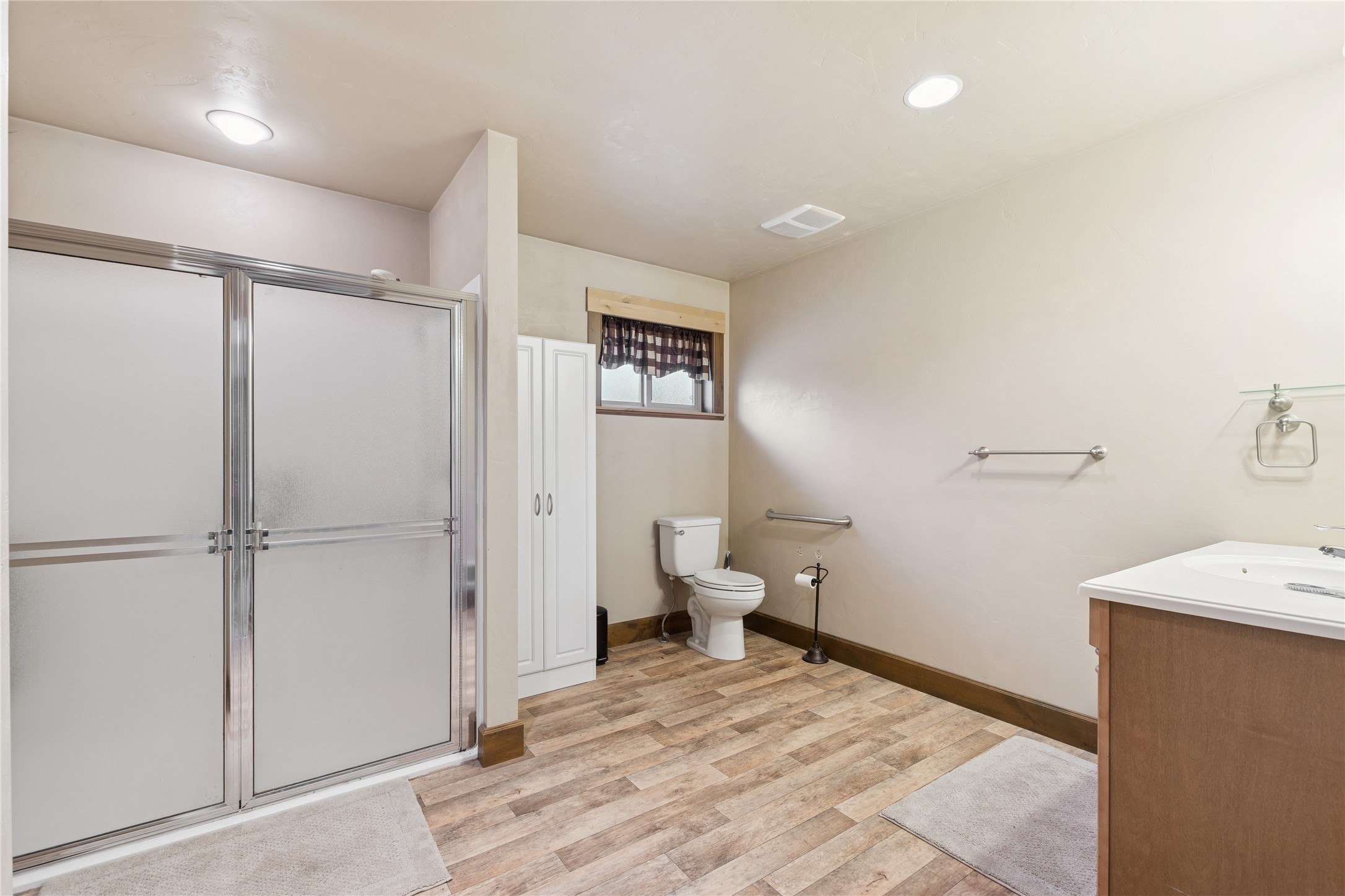 37 & 49 Charles Haskell Court