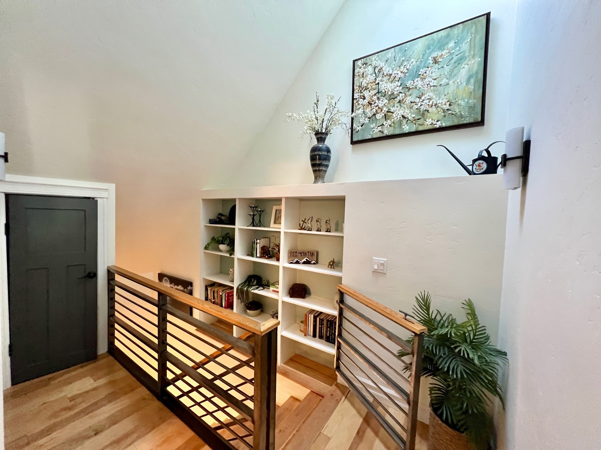 205 Kinnikinnick Lane