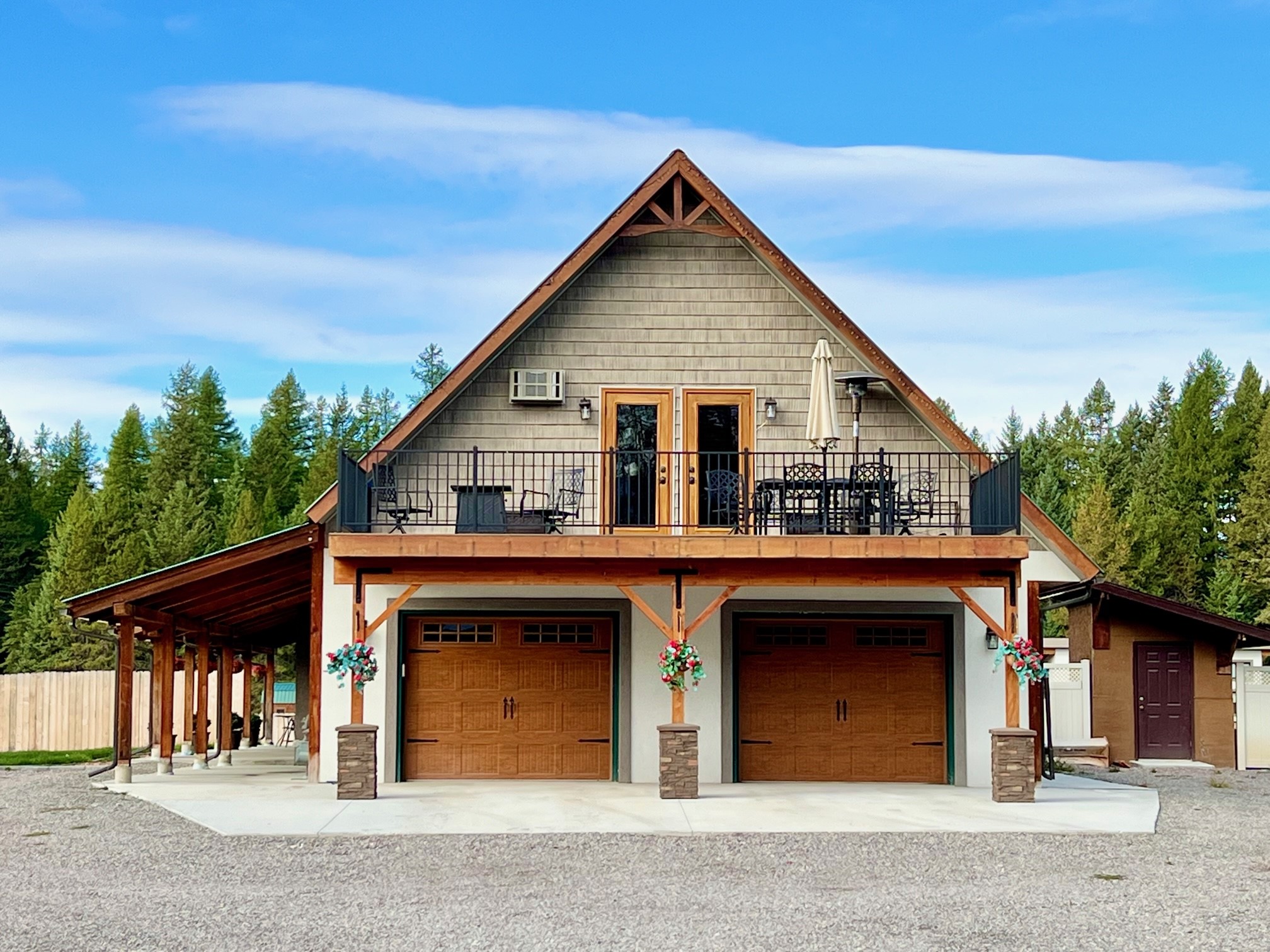 205 Kinnikinnick Lane