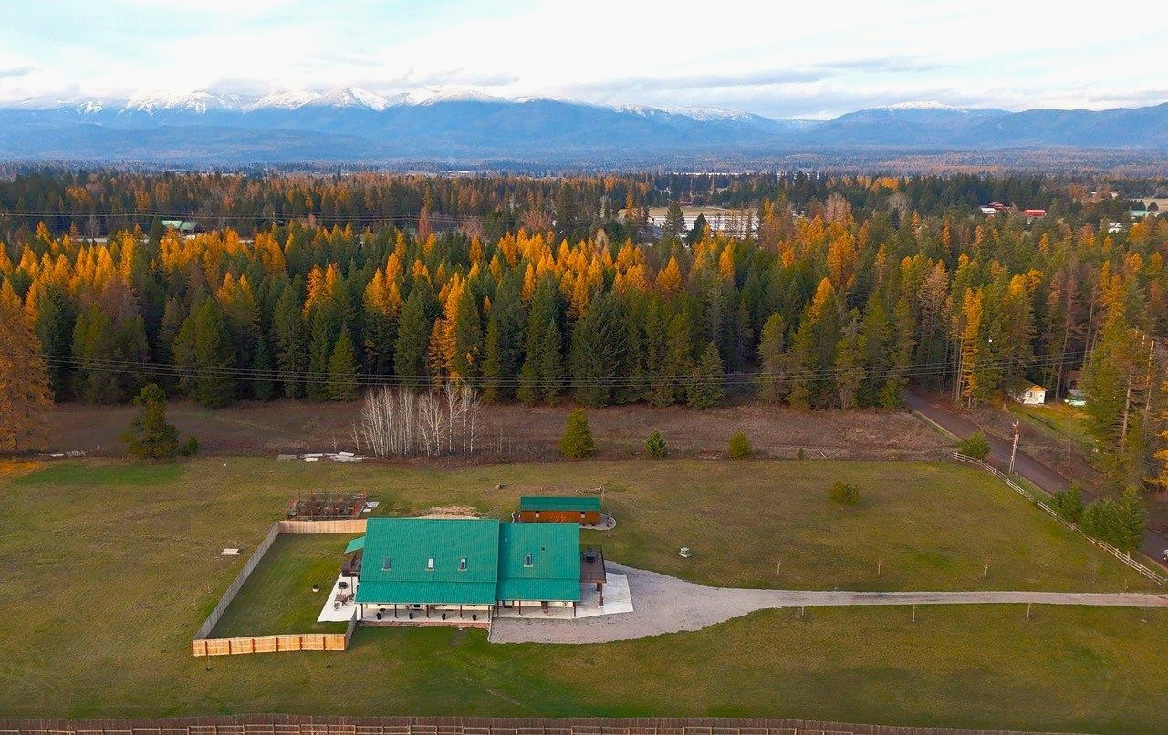 205 Kinnikinnick Lane