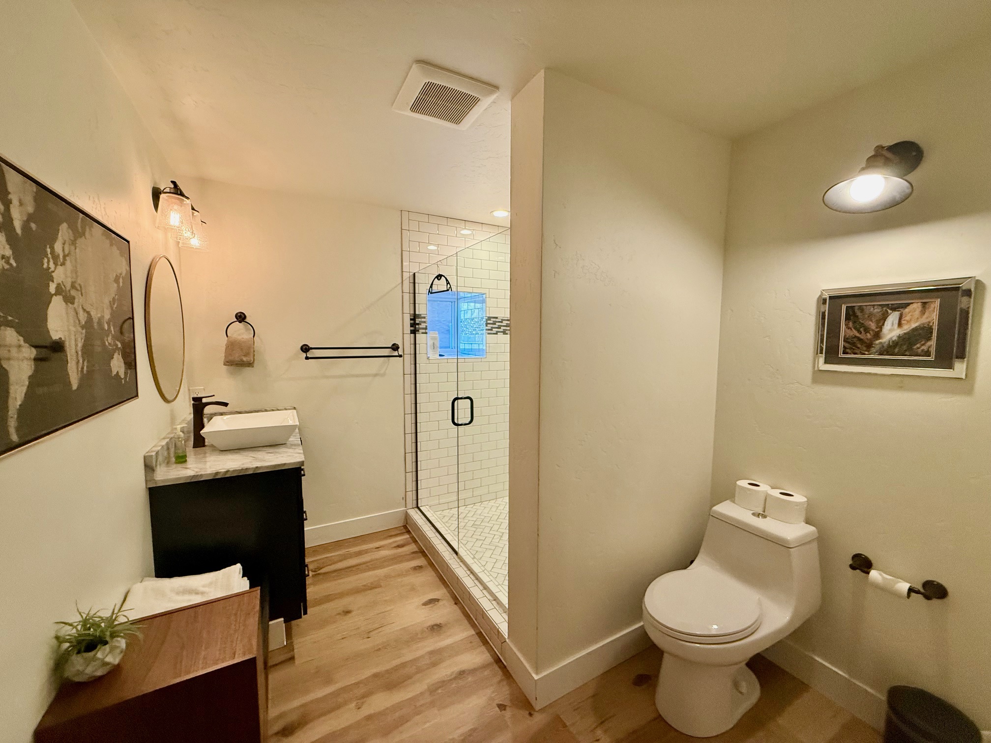 205 Kinnikinnick Lane