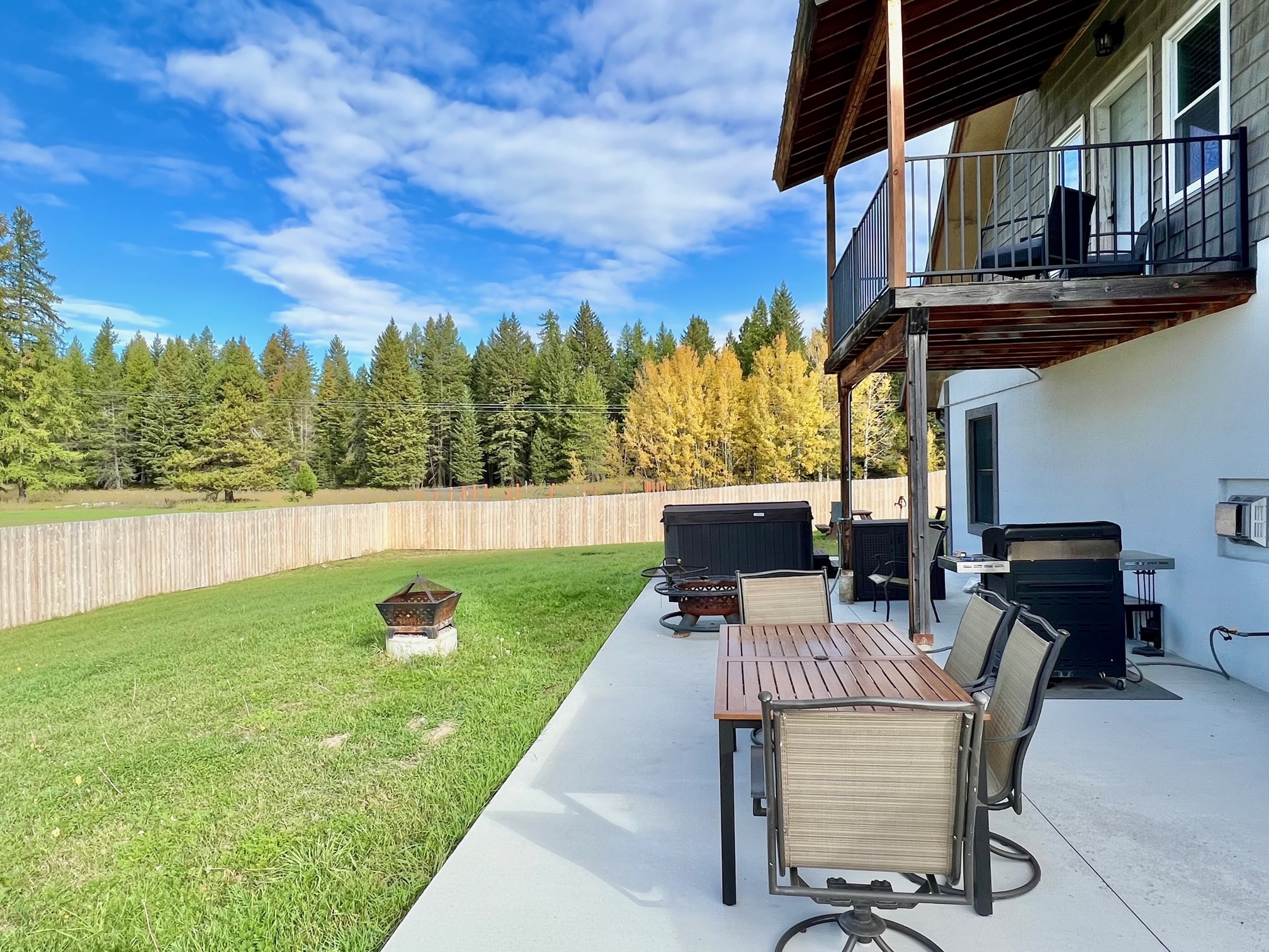 205 Kinnikinnick Lane