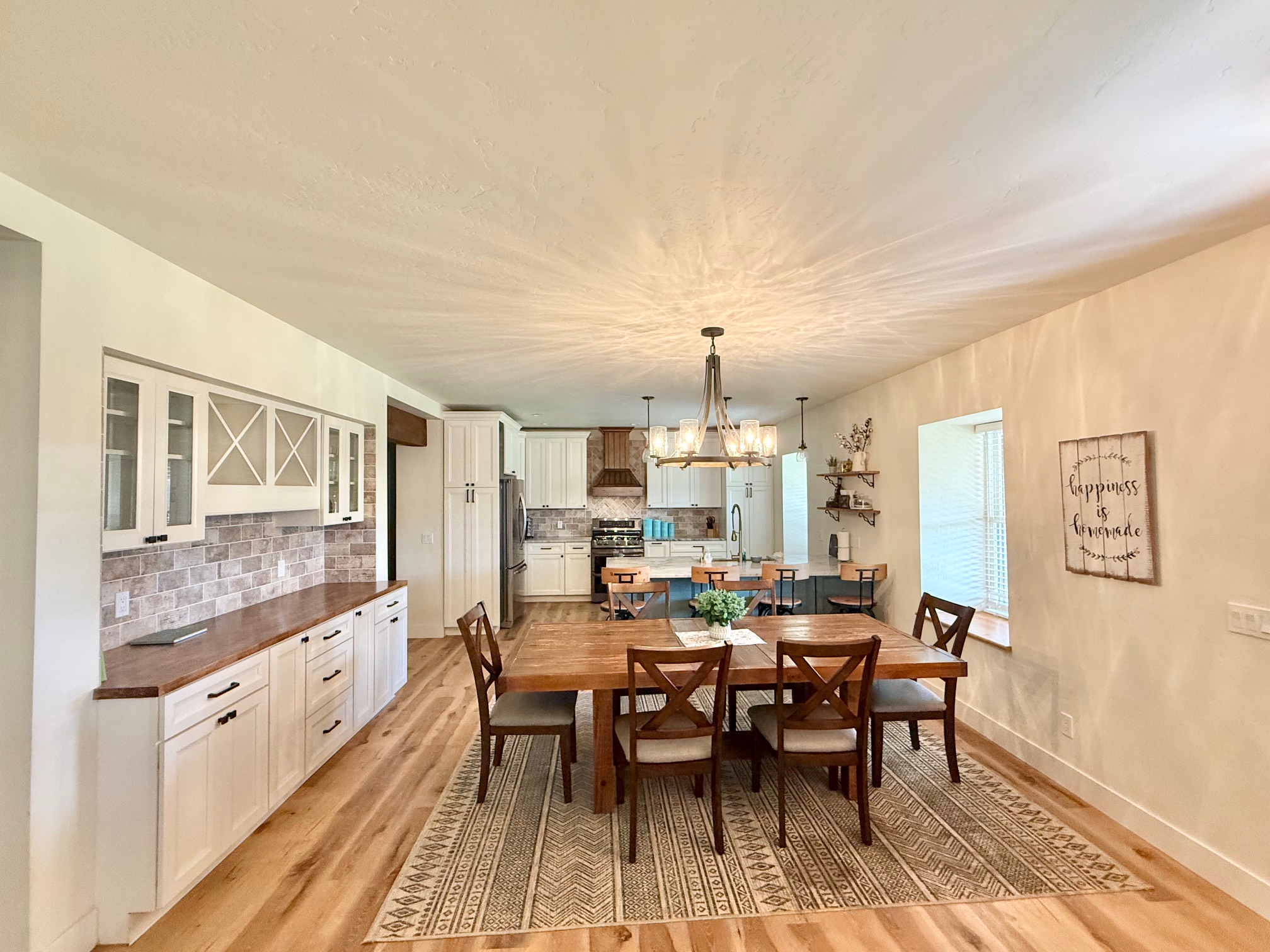 205 Kinnikinnick Lane