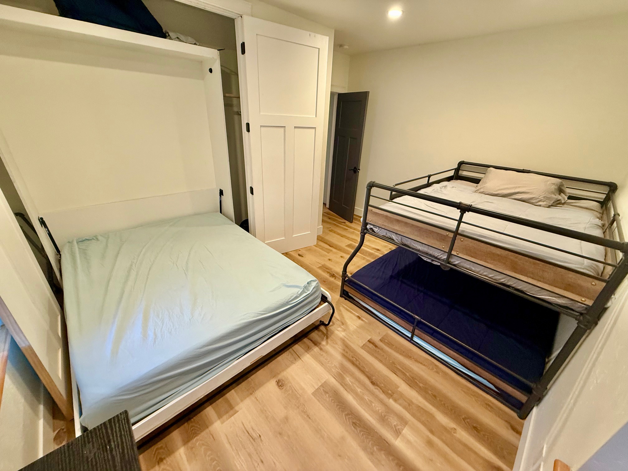 205 Kinnikinnick Lane