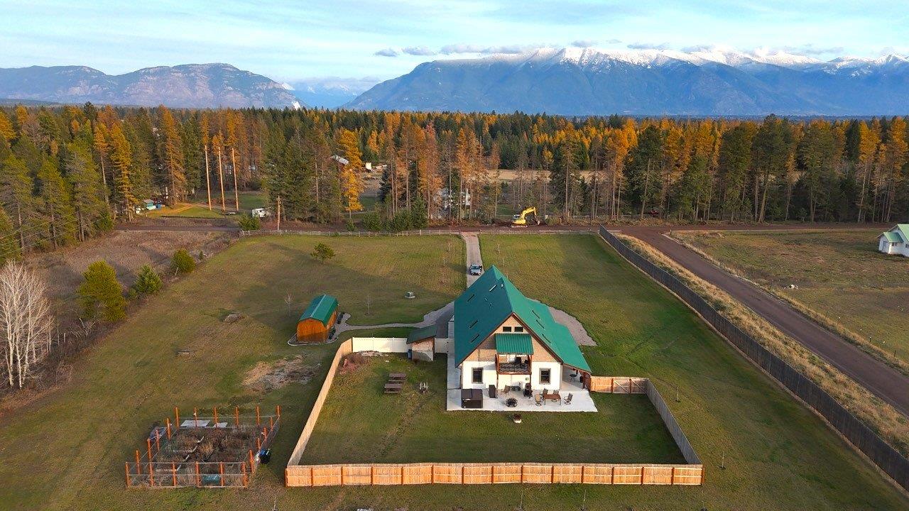 205 Kinnikinnick Lane