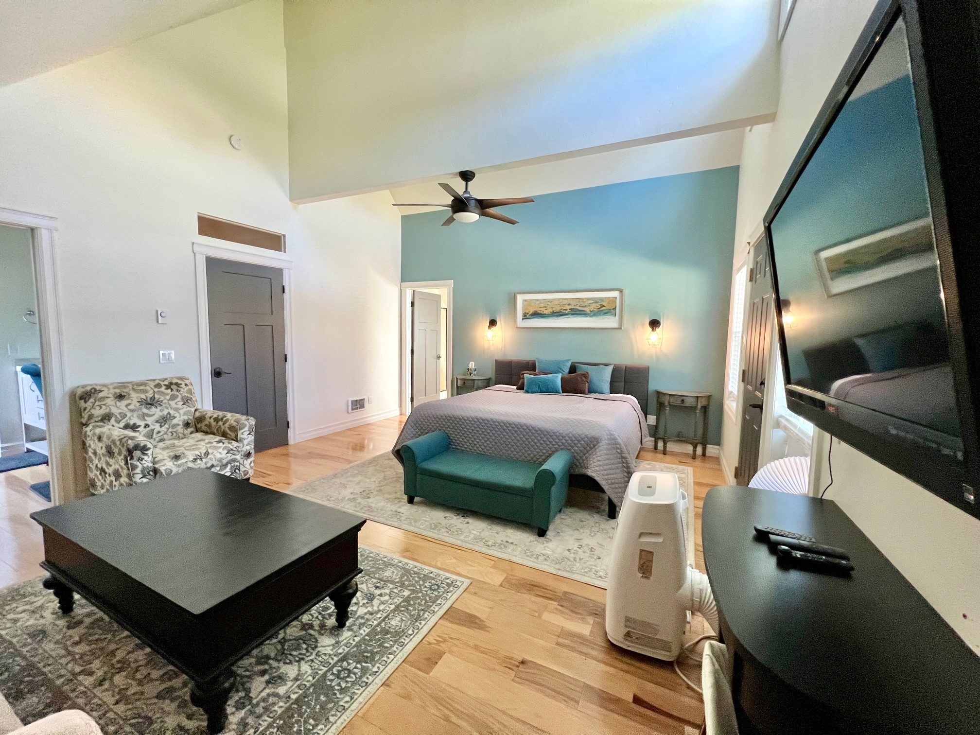 205 Kinnikinnick Lane