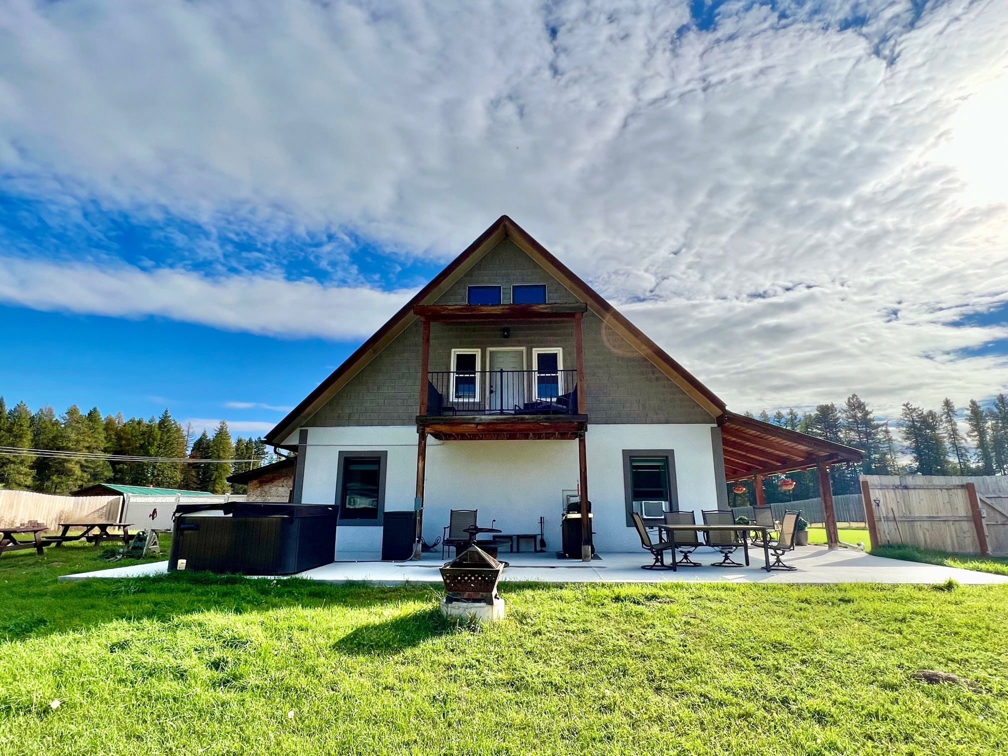 205 Kinnikinnick Lane