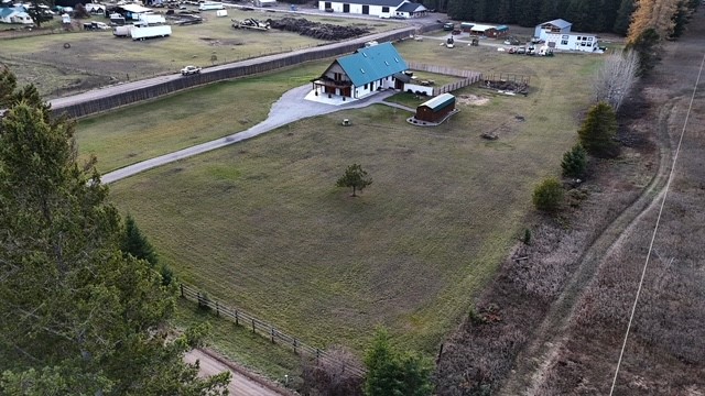 205 Kinnikinnick Lane