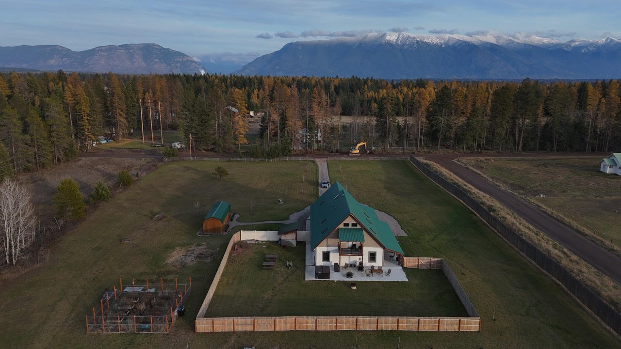 205 Kinnikinnick Lane