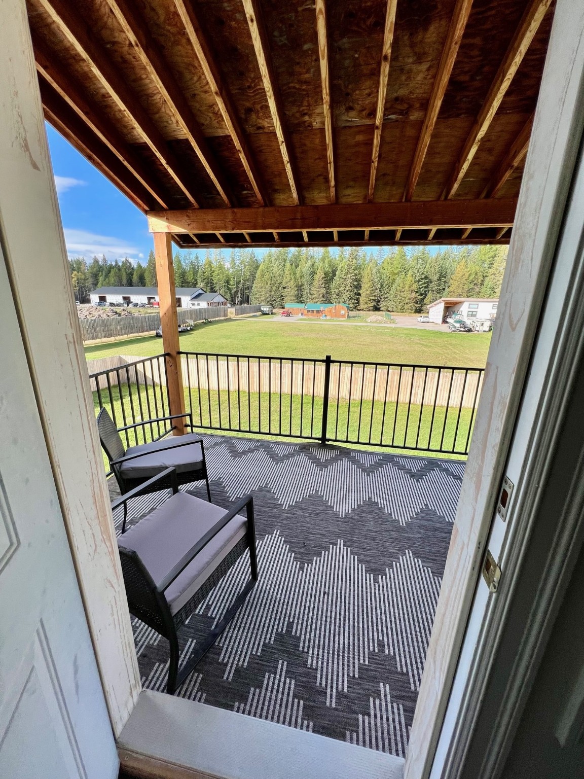 205 Kinnikinnick Lane