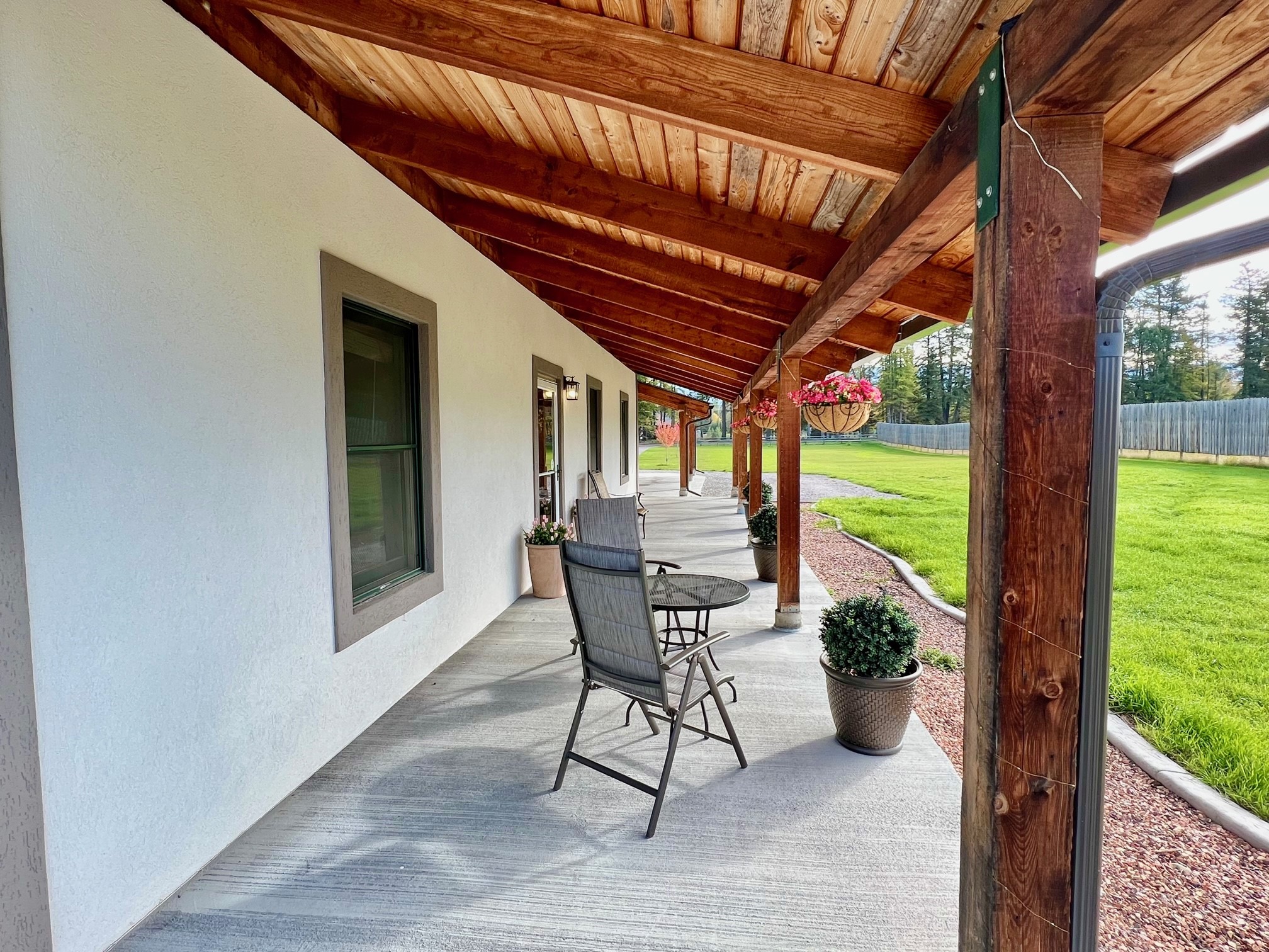 205 Kinnikinnick Lane