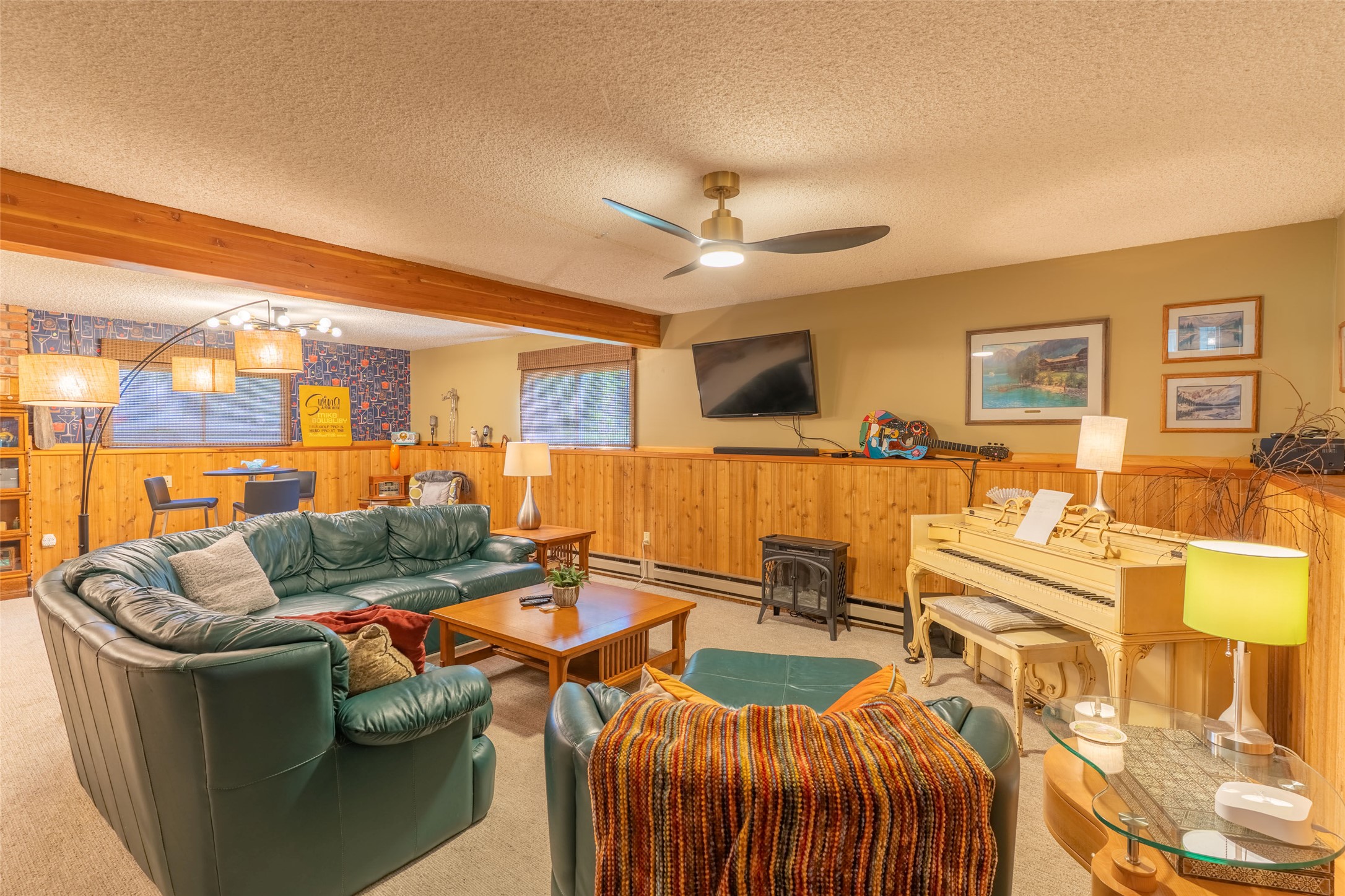 1037 7th Street W