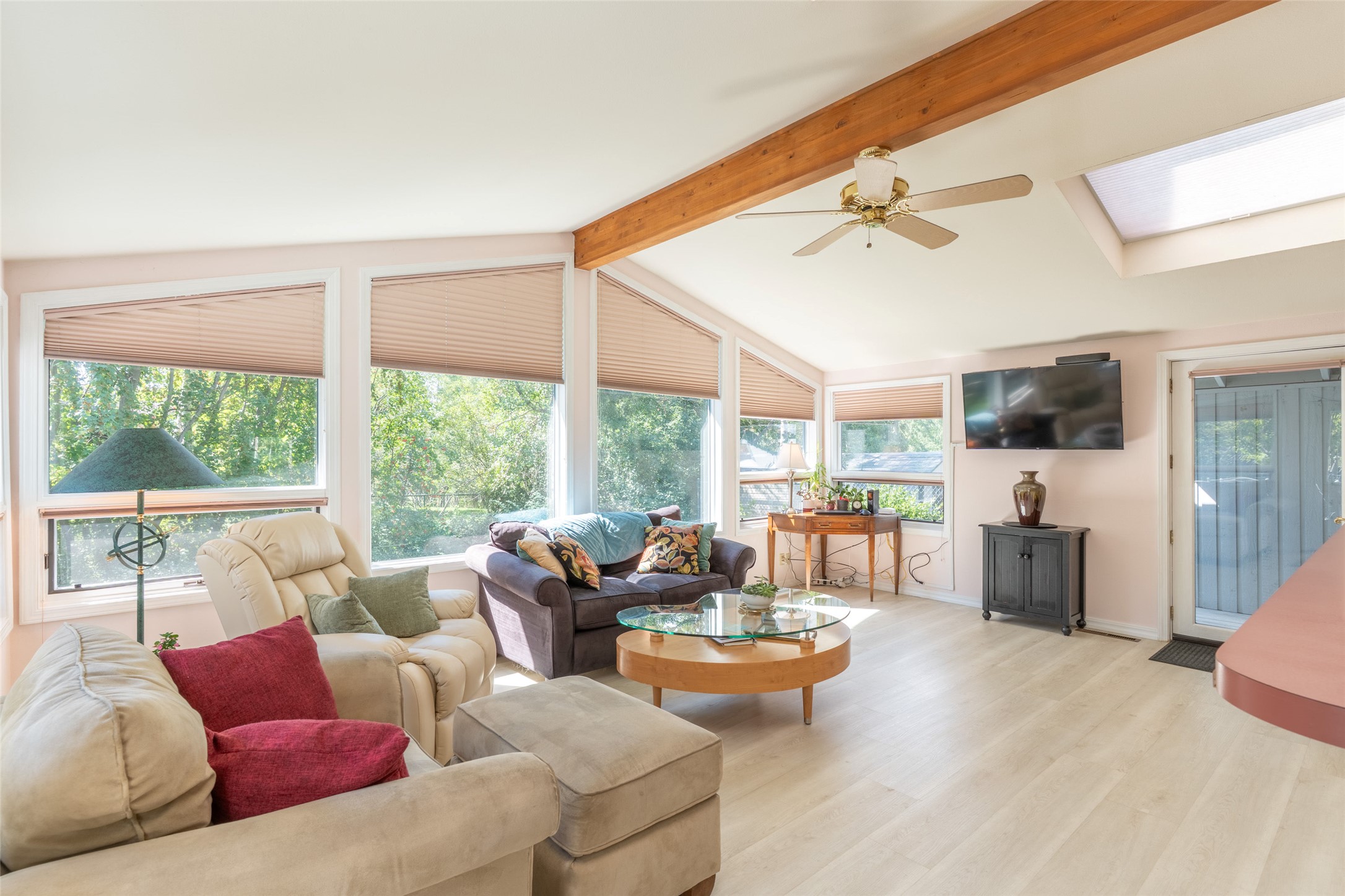 1037 7th Street W