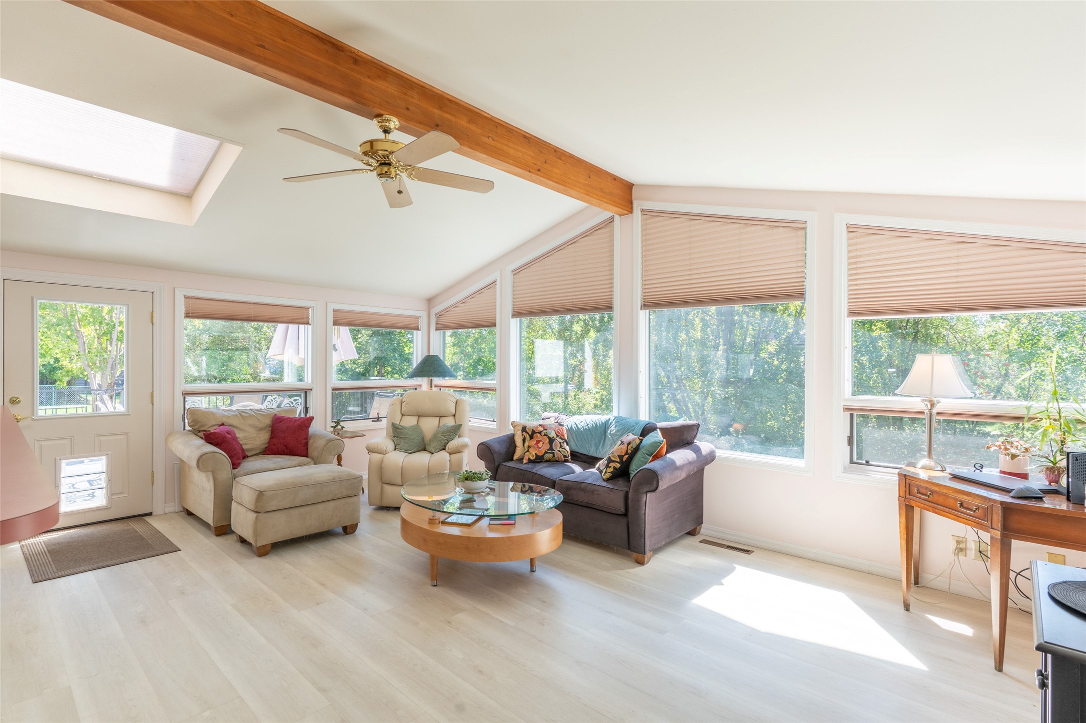 1037 7th Street W