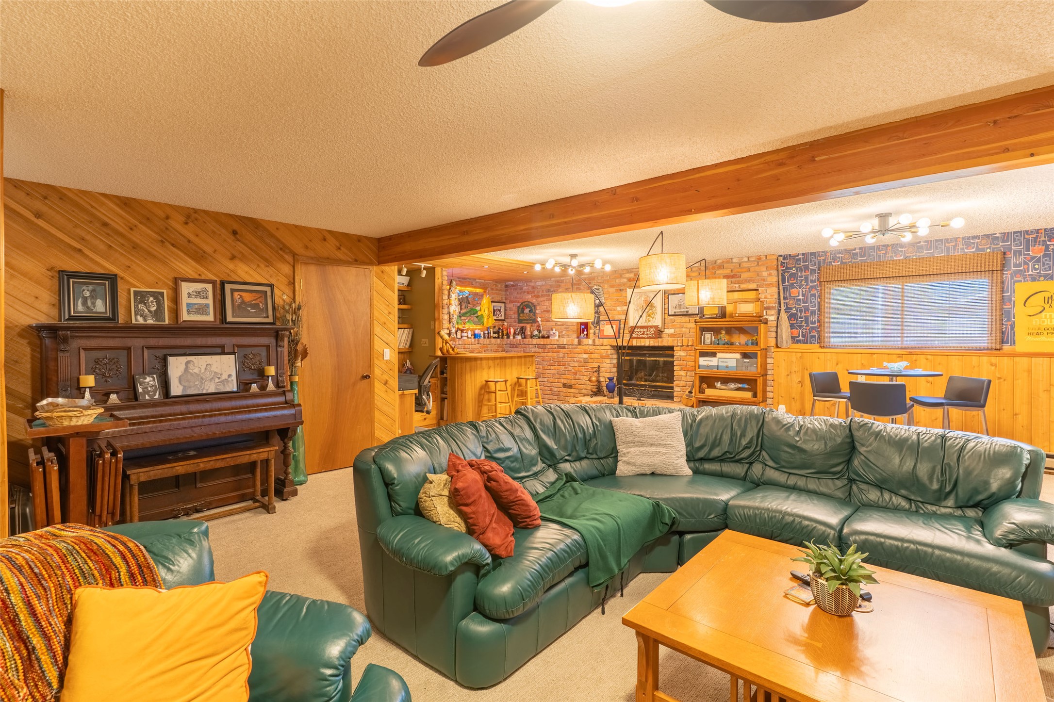 1037 7th Street W