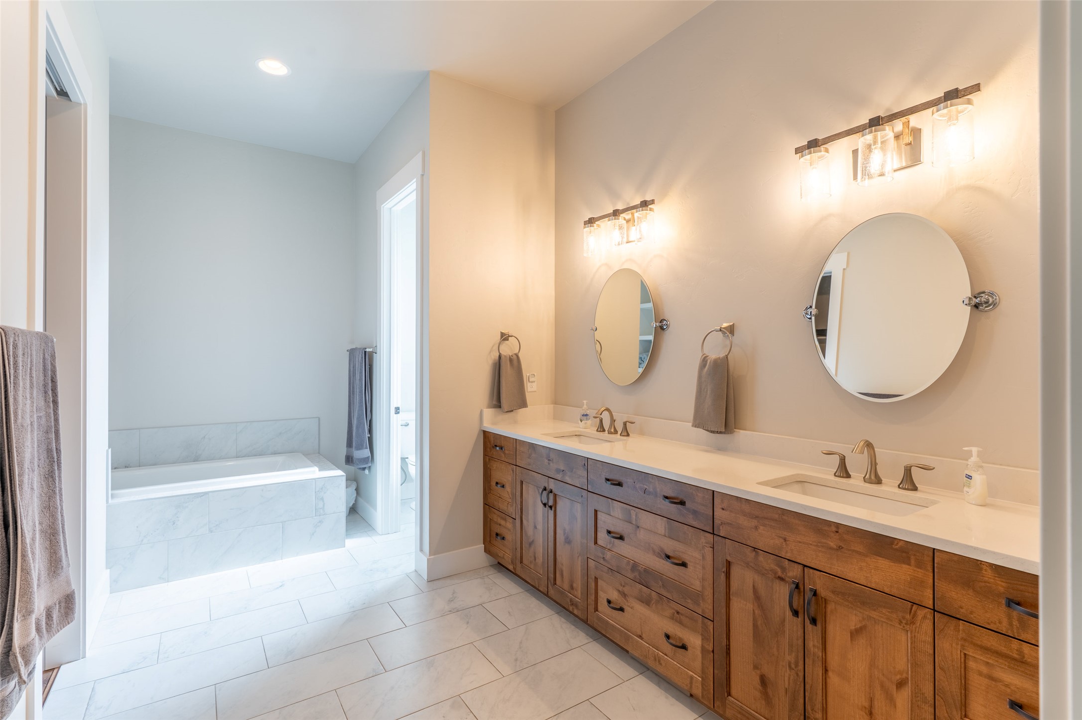 171 W Swift Creek Way