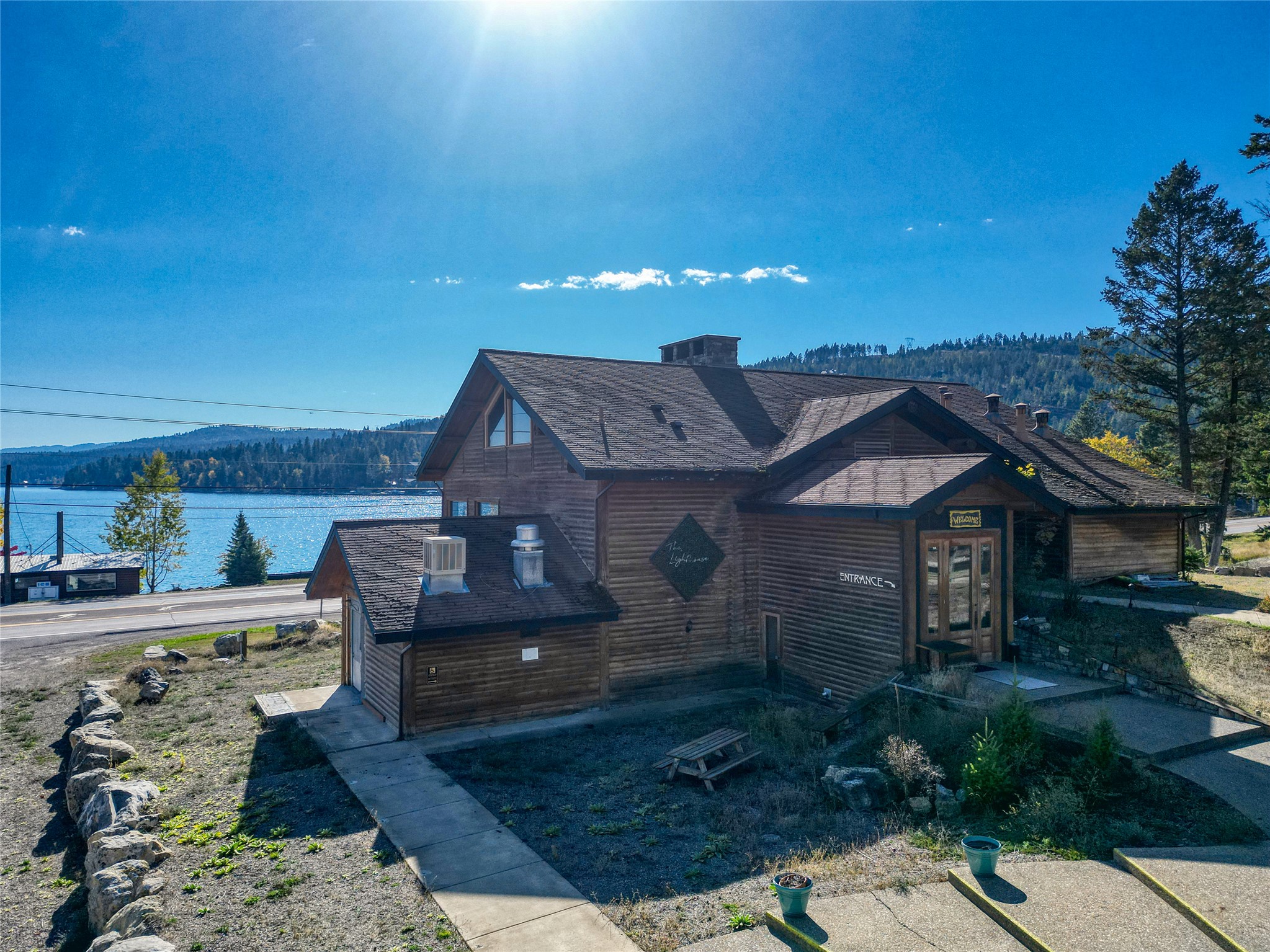 5463 Us Highway 93 S