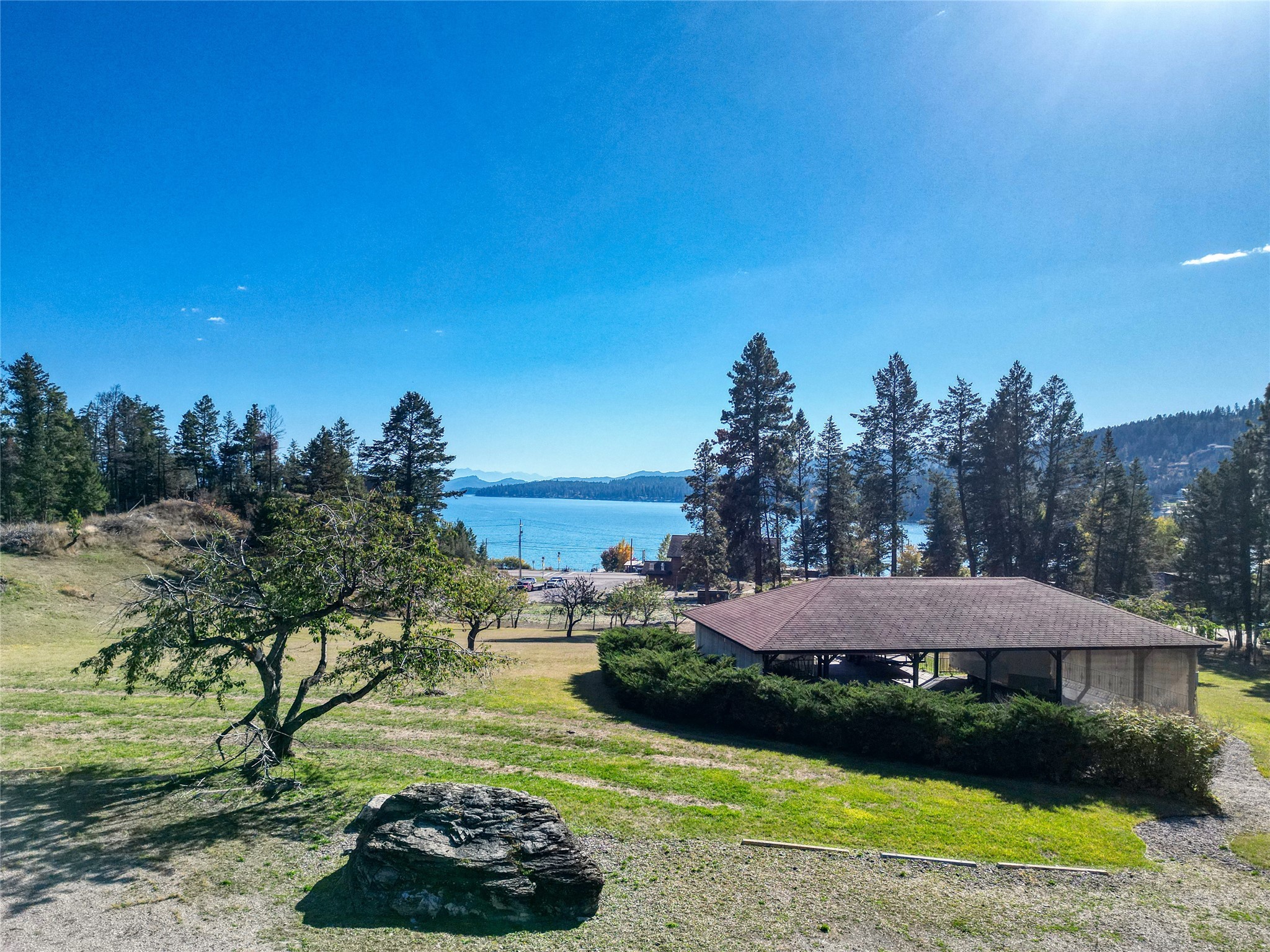 5463 Us Highway 93 S