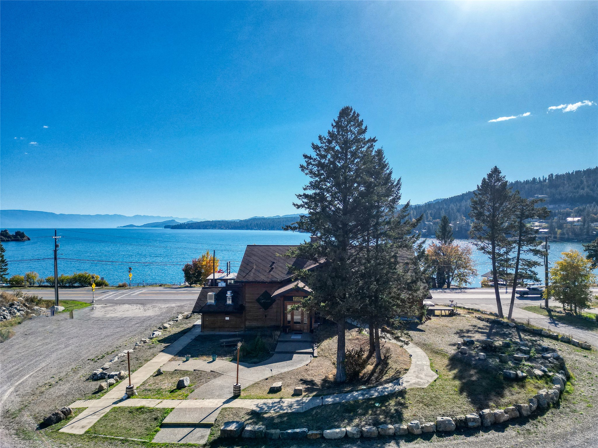 5463 Us Highway 93 S