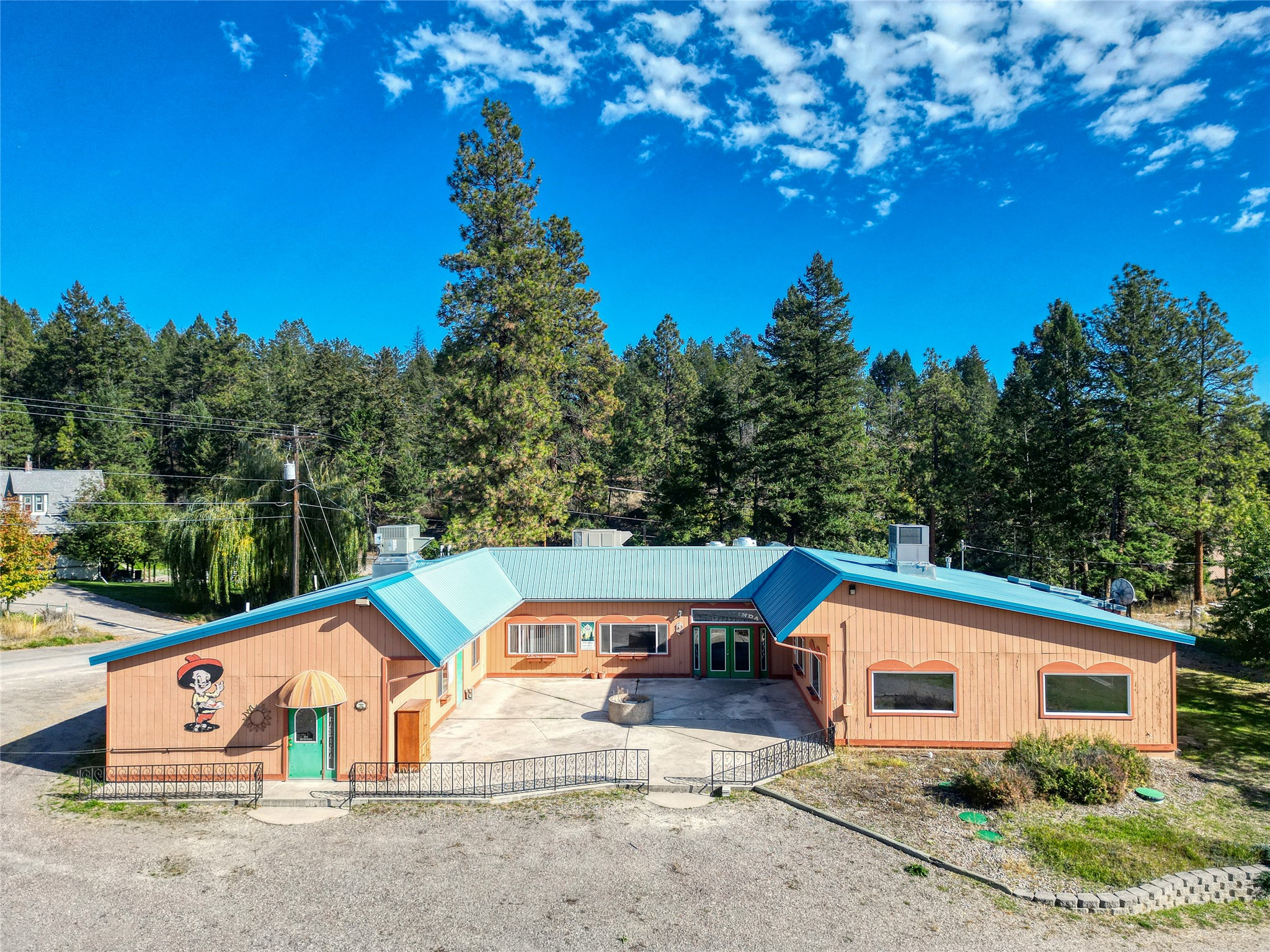 5463 Us Highway 93 S