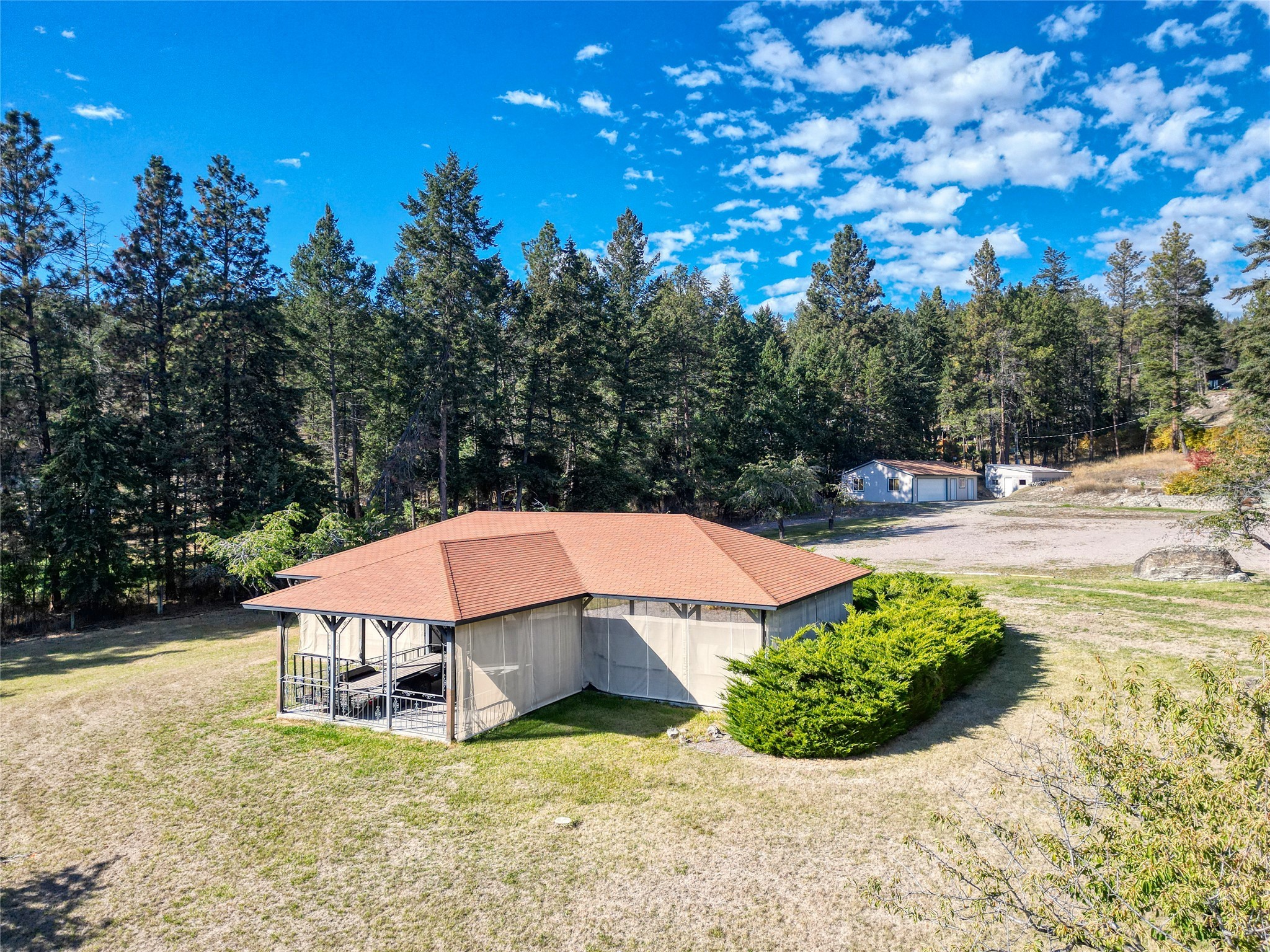 5463 Us Highway 93 S