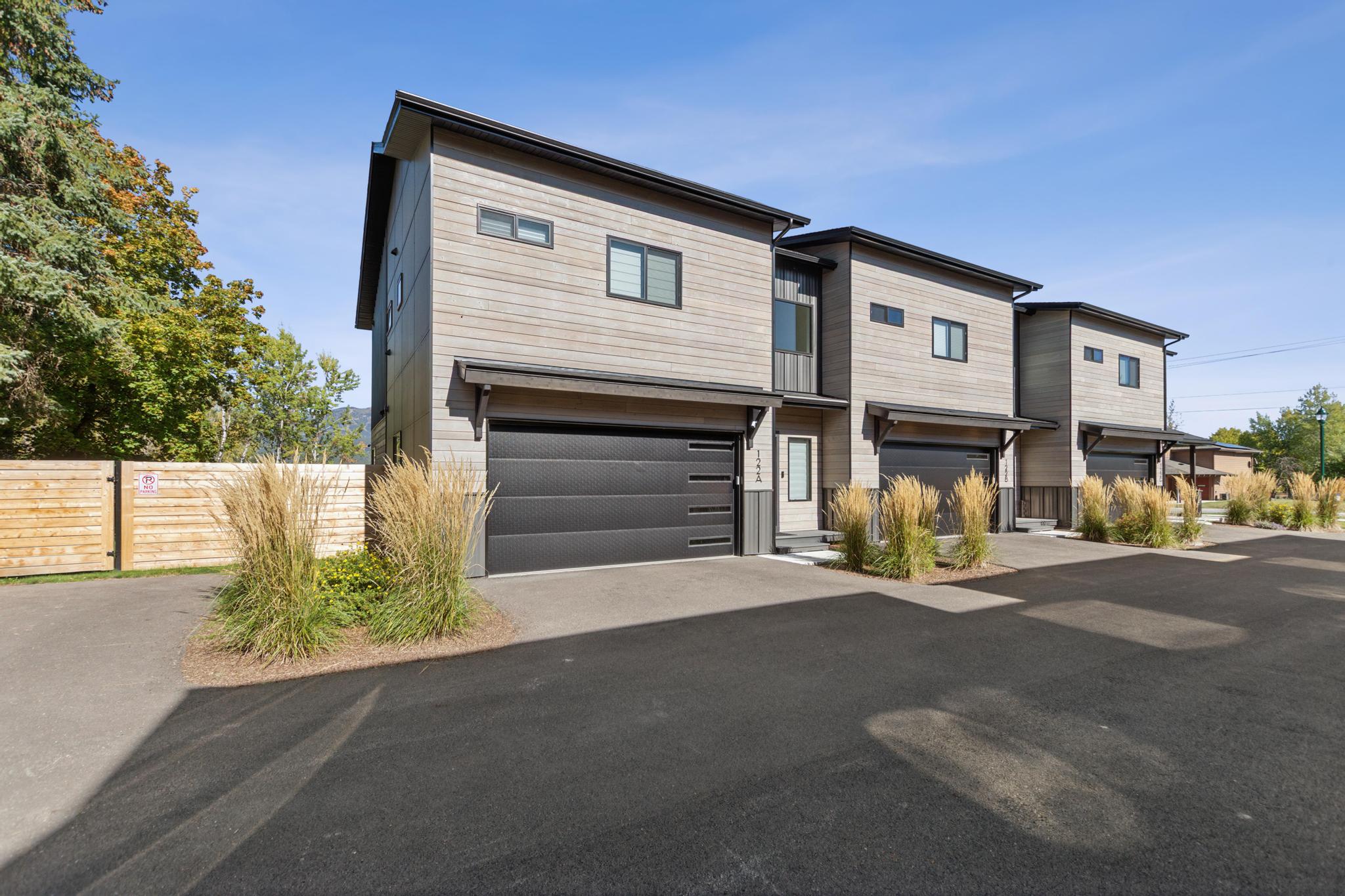 122 Karrow Avenue A