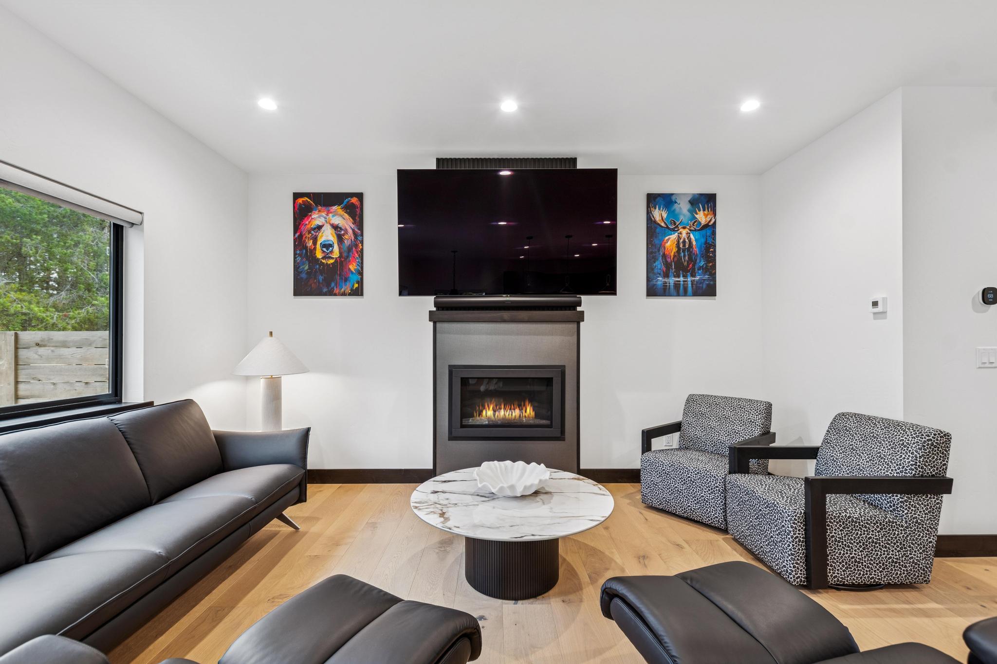 122 Karrow Avenue A