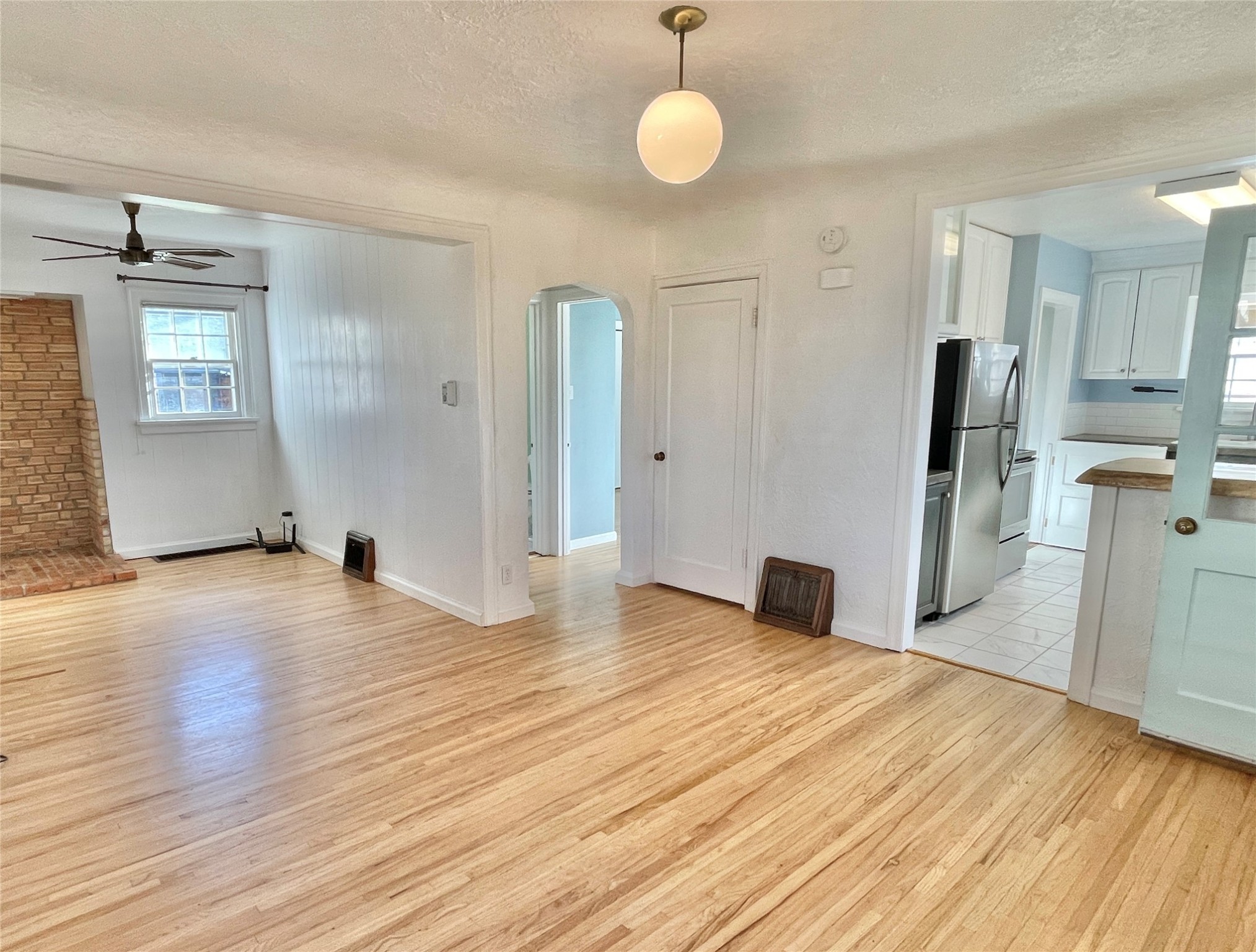 661 1st Avenue East N