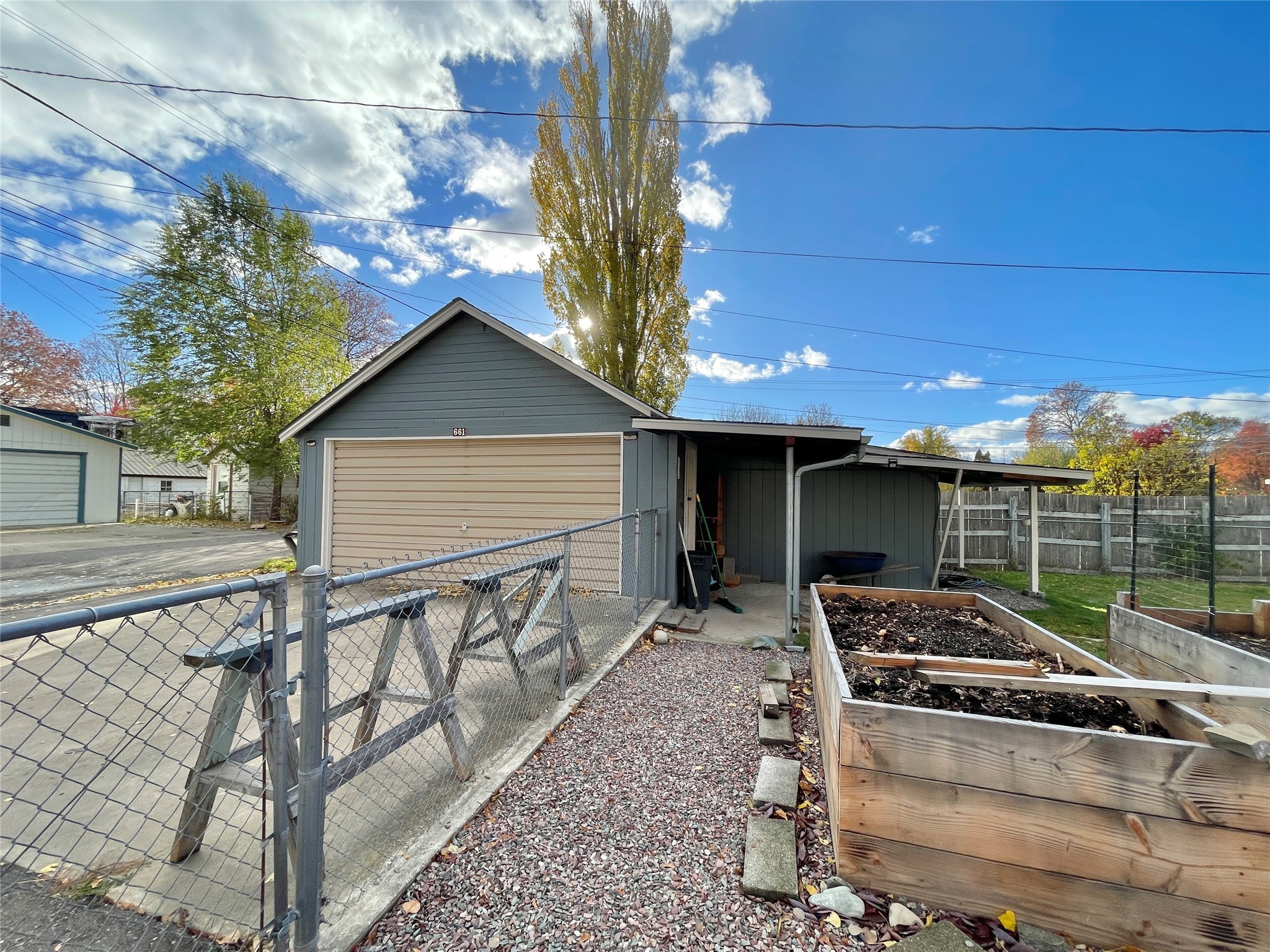 661 1st Avenue East N