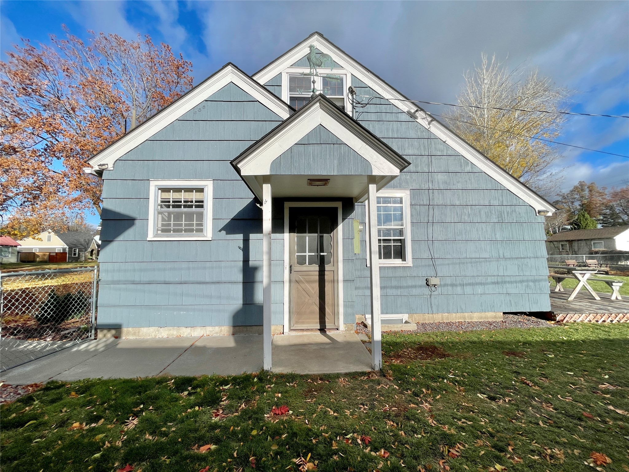 661 1st Avenue East N