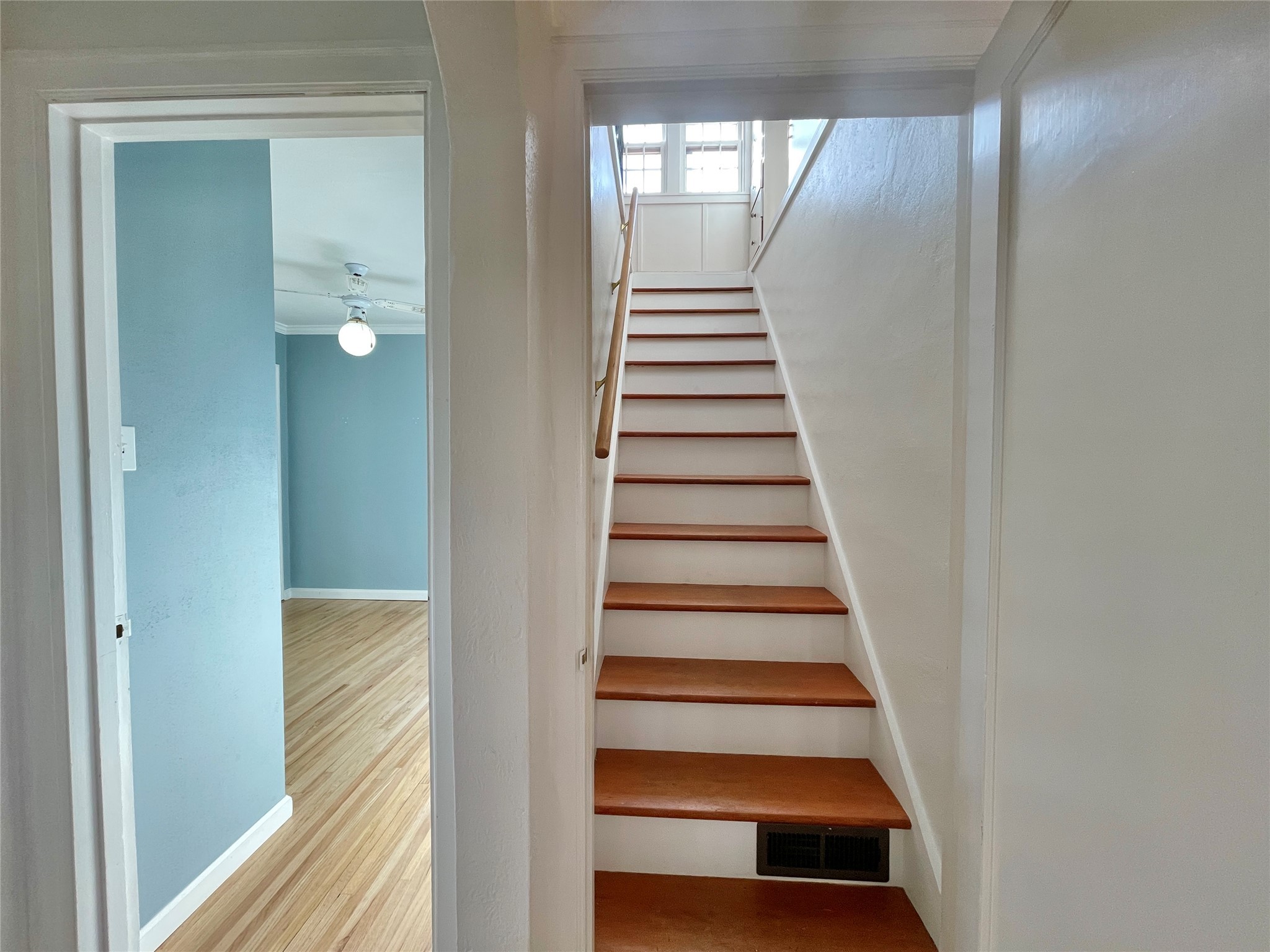 661 1st Avenue East N