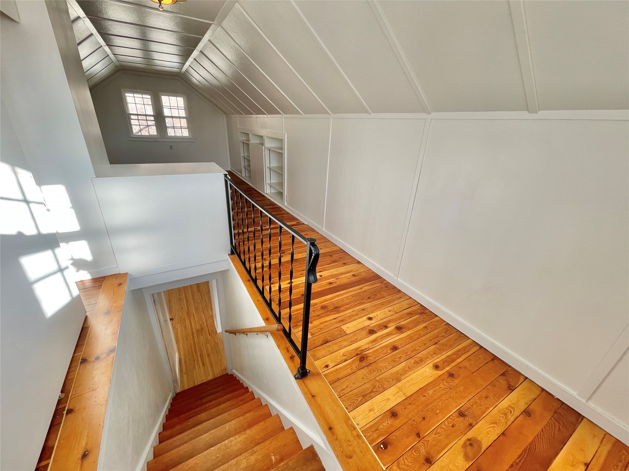 661 1st Avenue East N