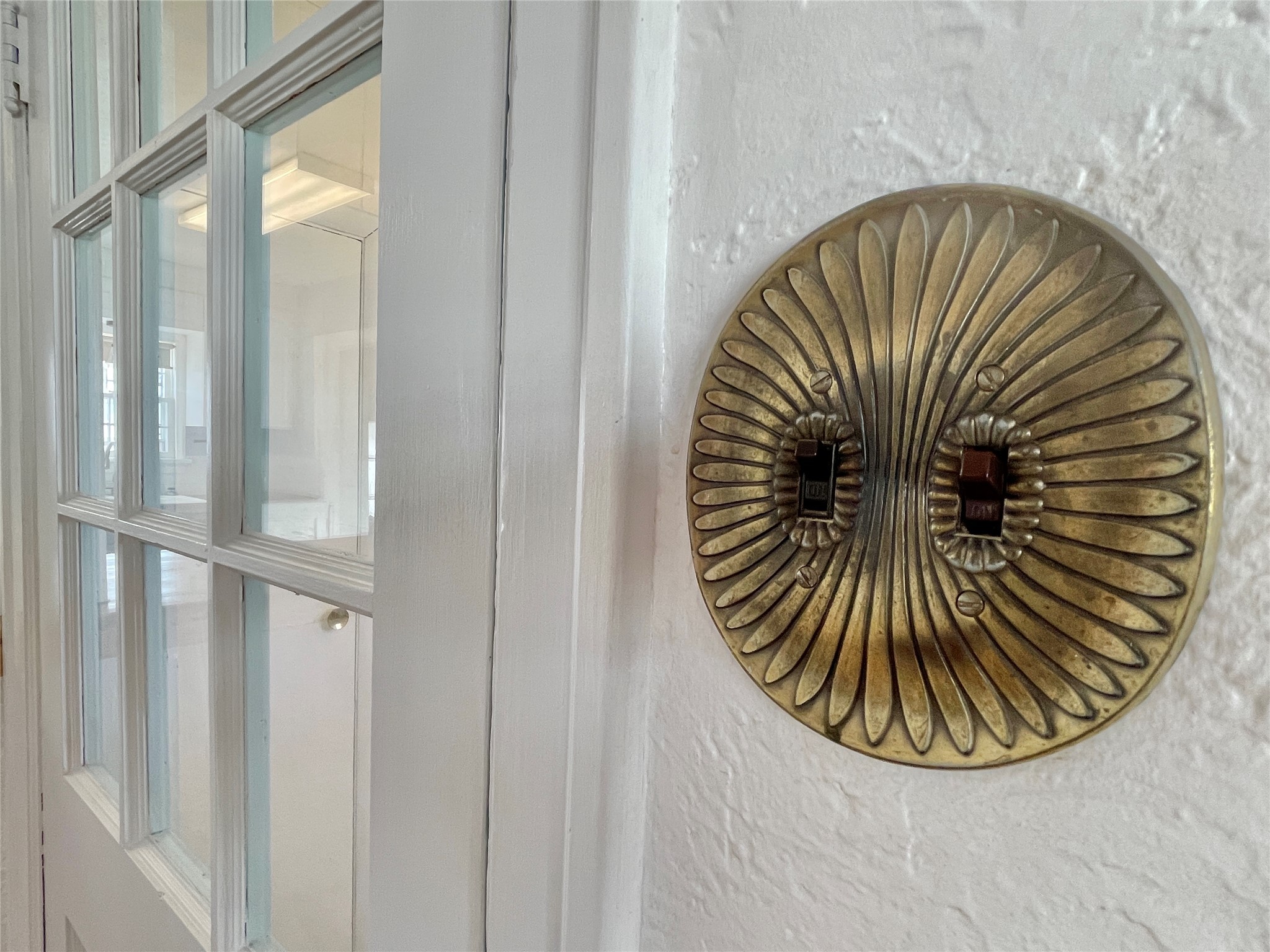 661 1st Avenue East N