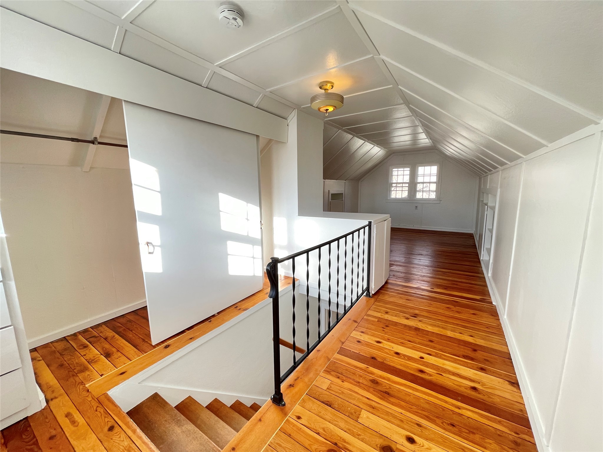 661 1st Avenue East N