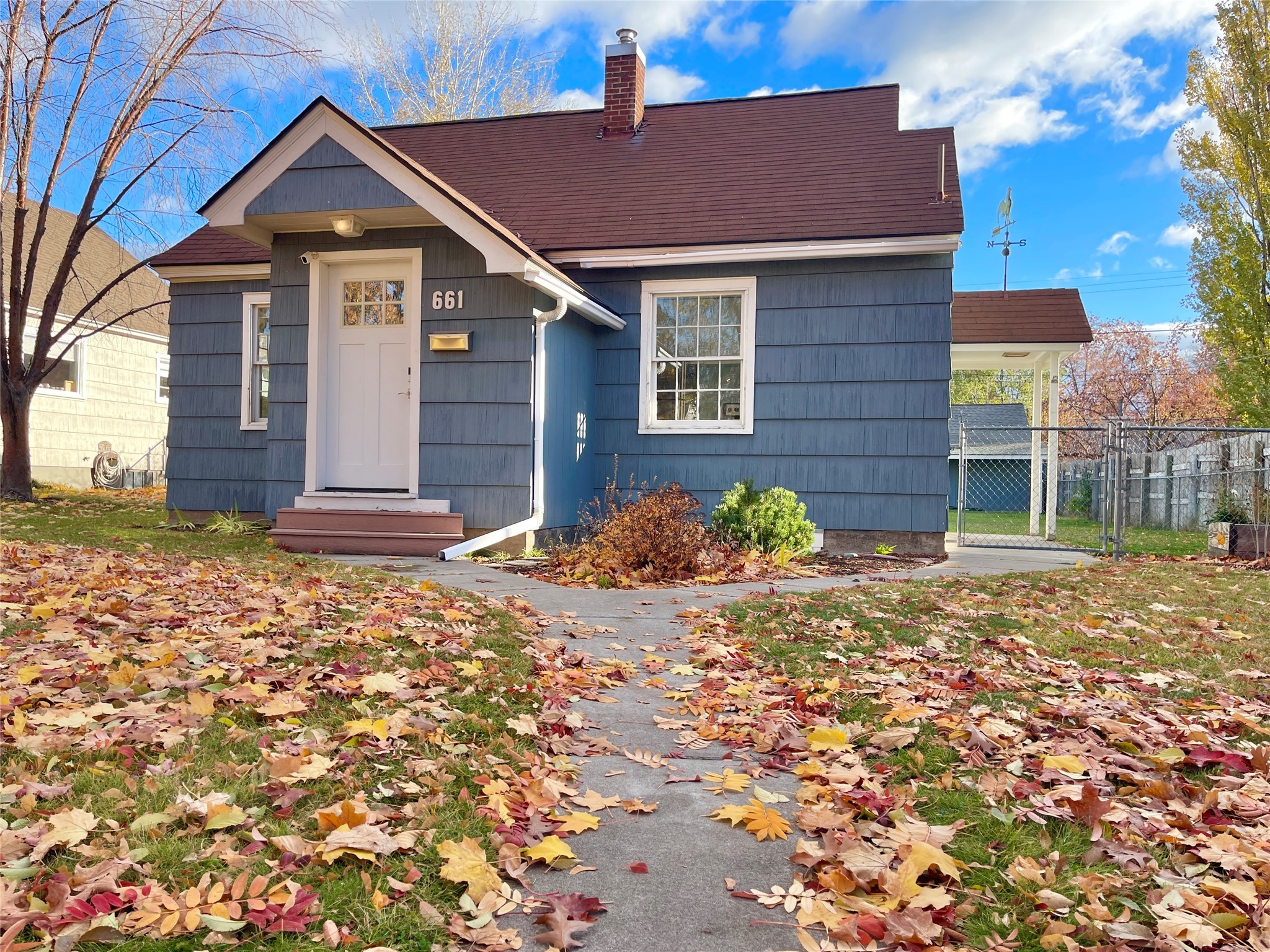 661 1st Avenue East N