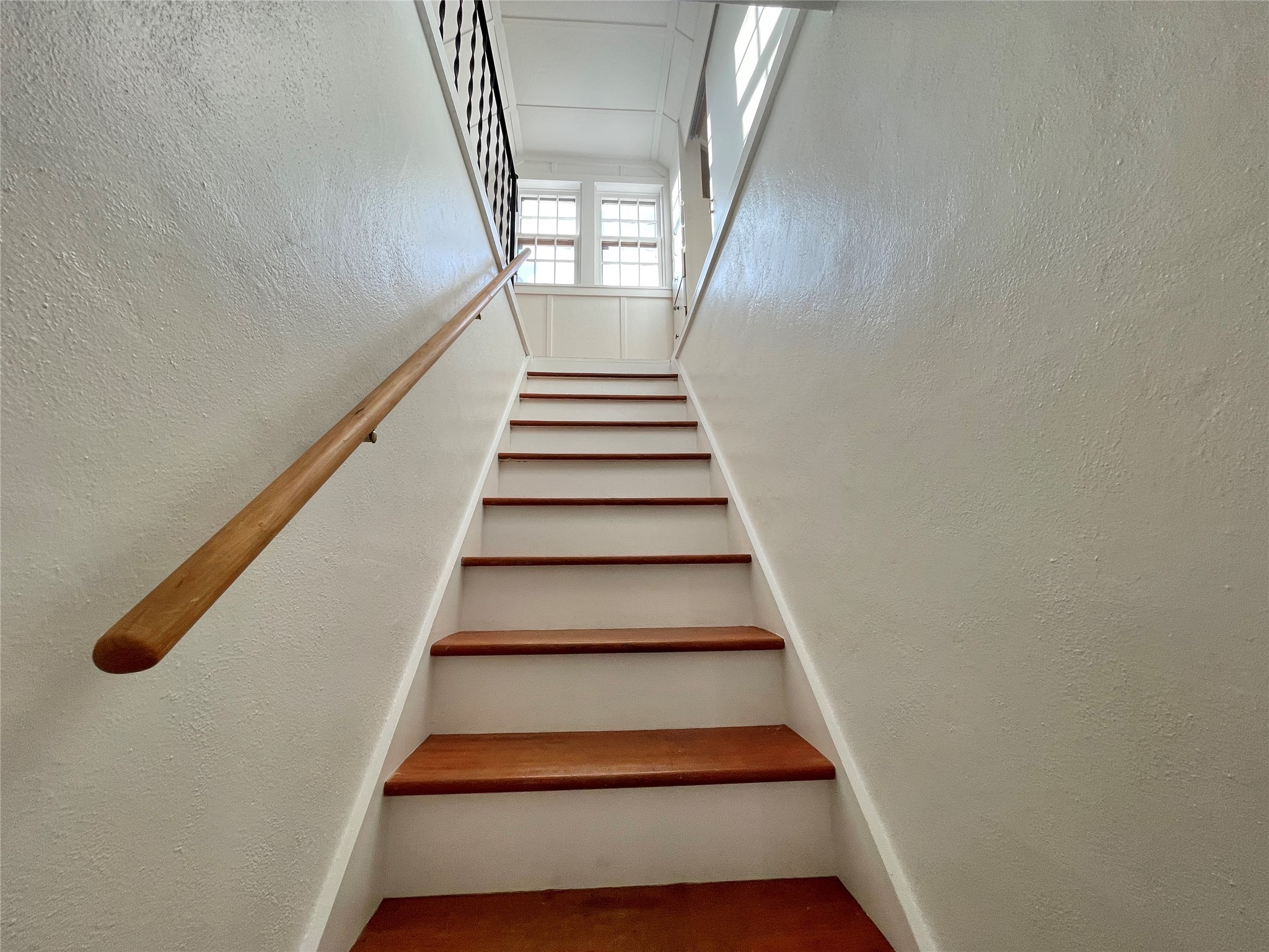 661 1st Avenue East N