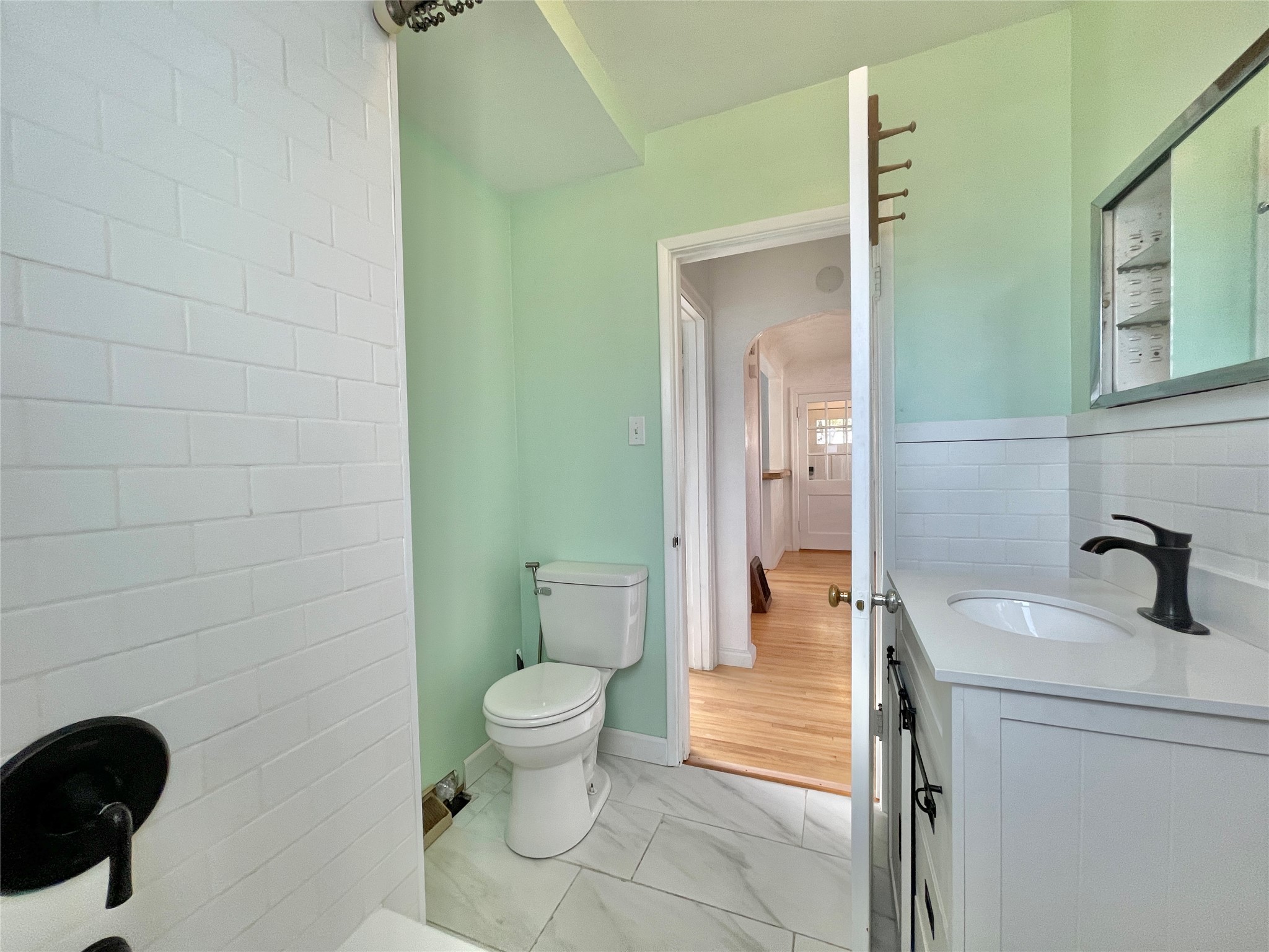 661 1st Avenue East N