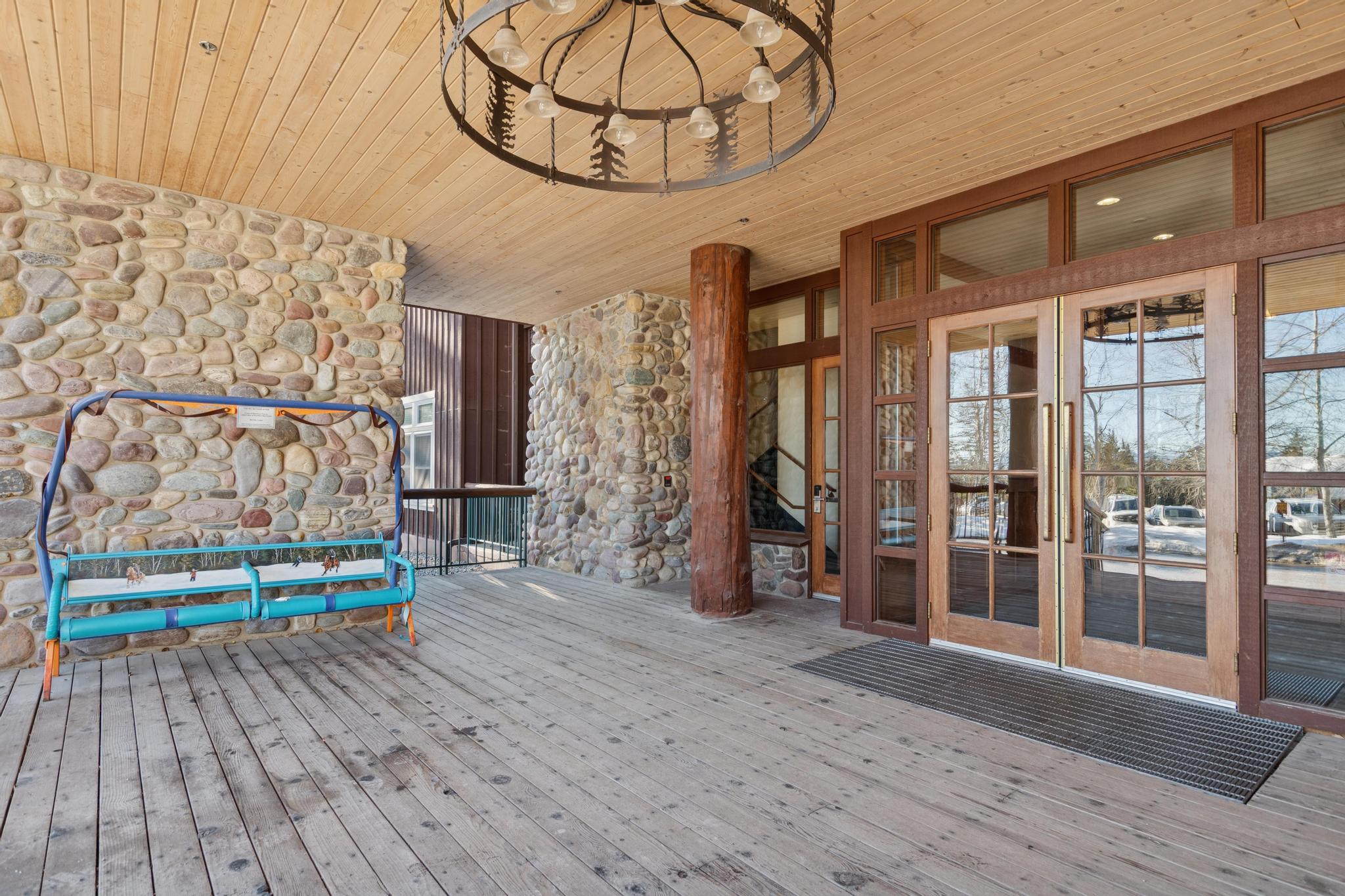 3889 Big Mountain Road 302