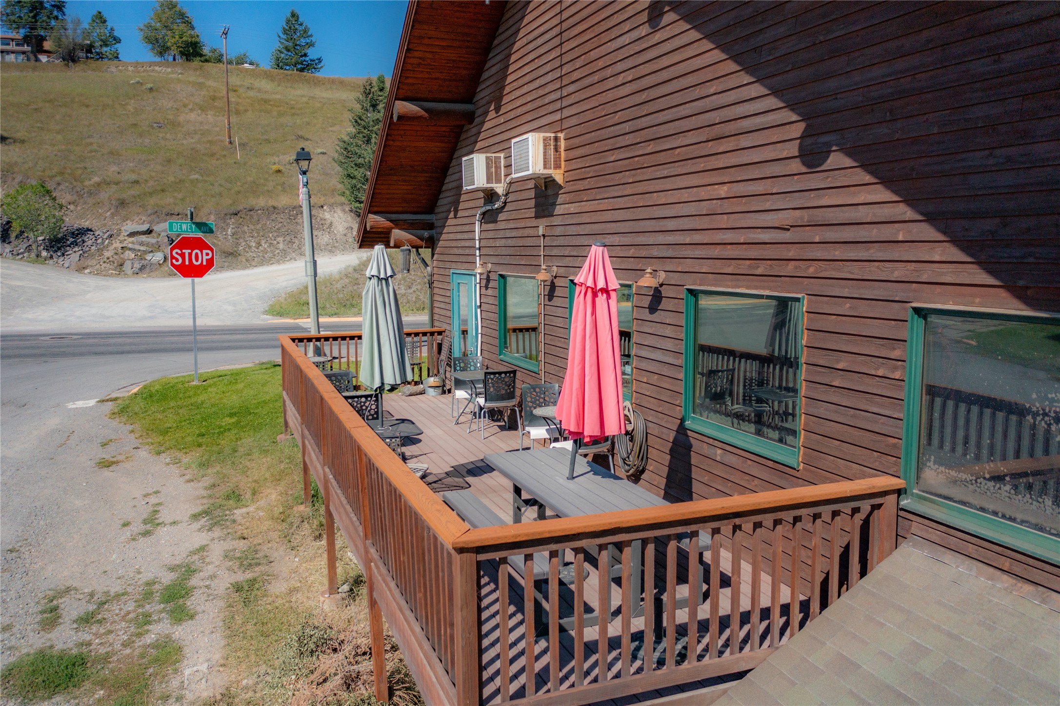 602 Dewey Avenue N 2 & 3