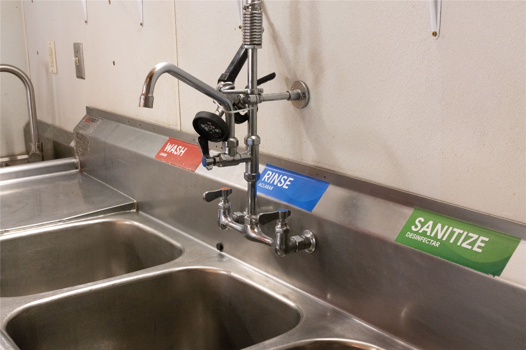 602 Dewey Avenue N 2 & 3