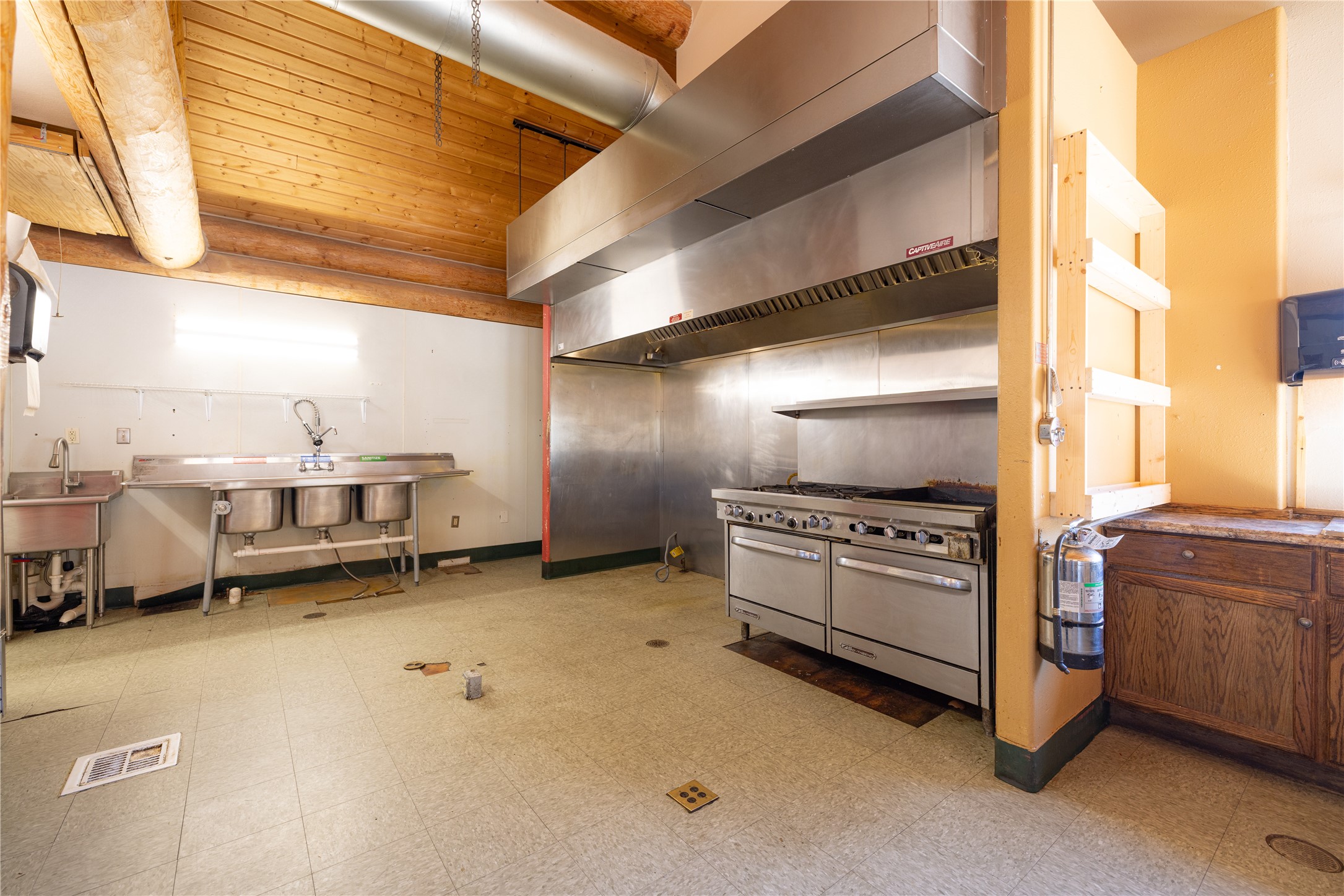 602 Dewey Avenue N 2 & 3