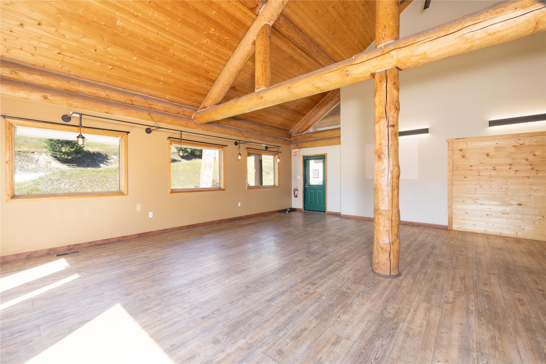 602 Dewey Avenue N 2 & 3