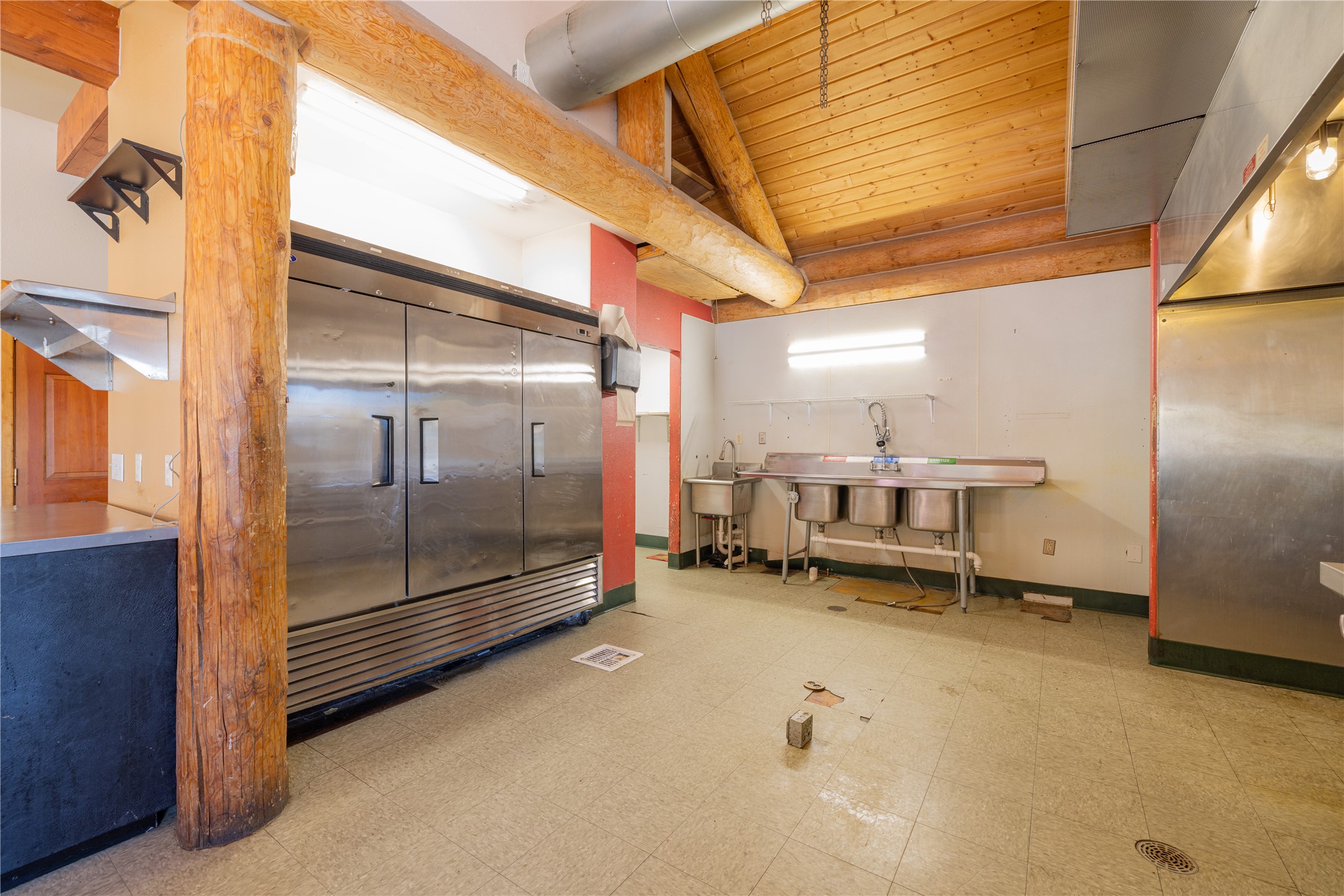 602 Dewey Avenue N 2 & 3