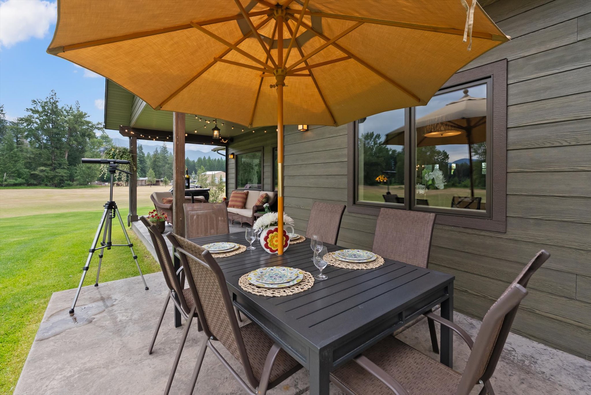 1398 Waters Edge Way