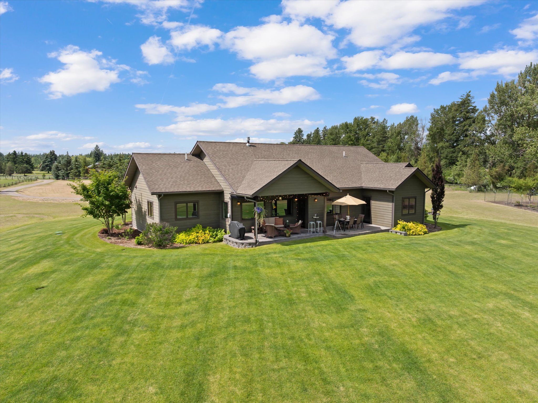 1398 Waters Edge Way