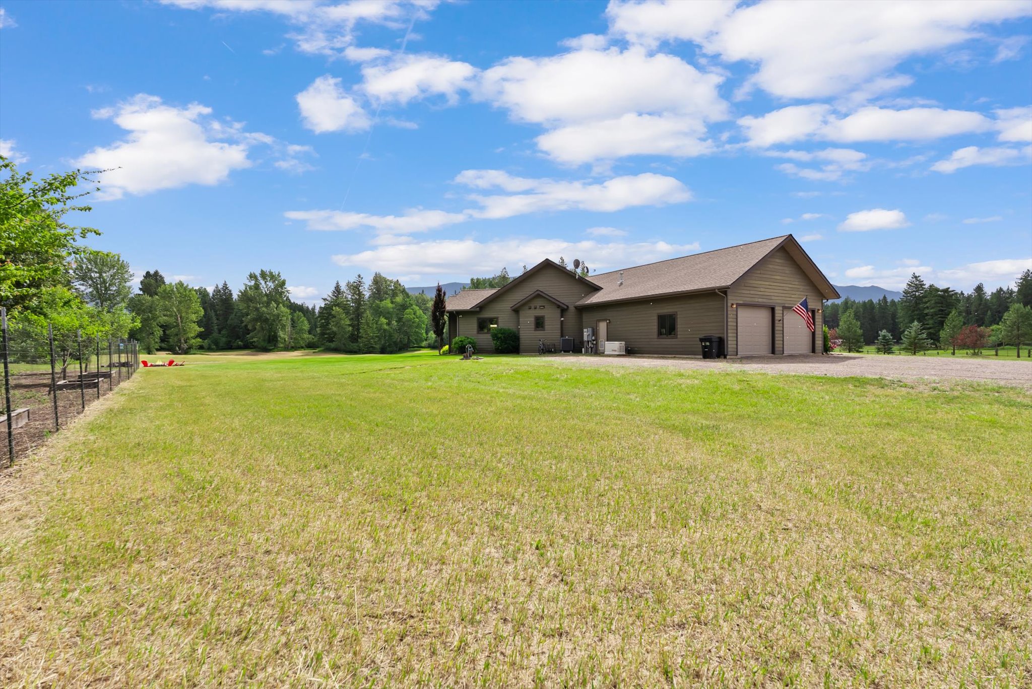 1398 Waters Edge Way