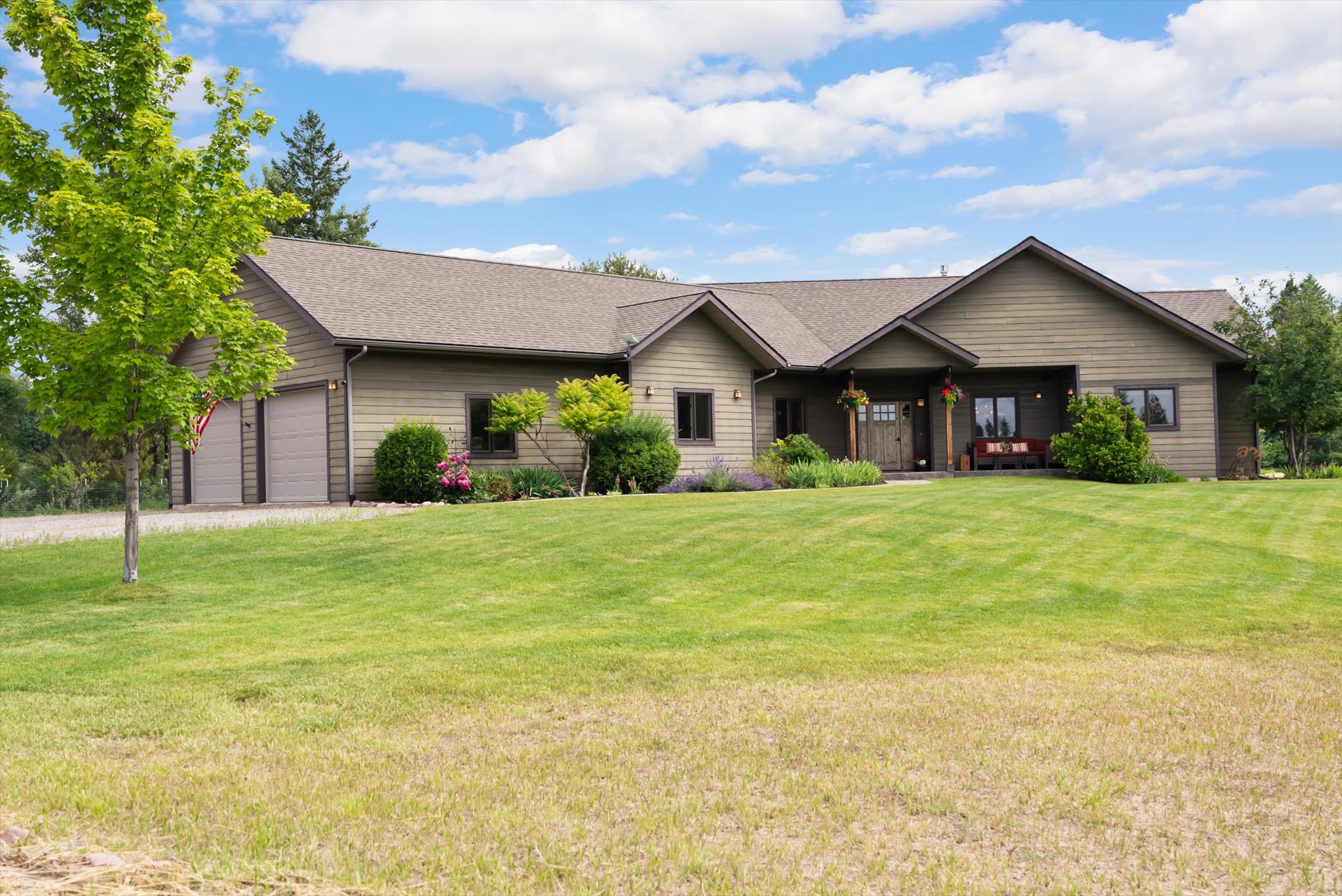 1398 Waters Edge Way