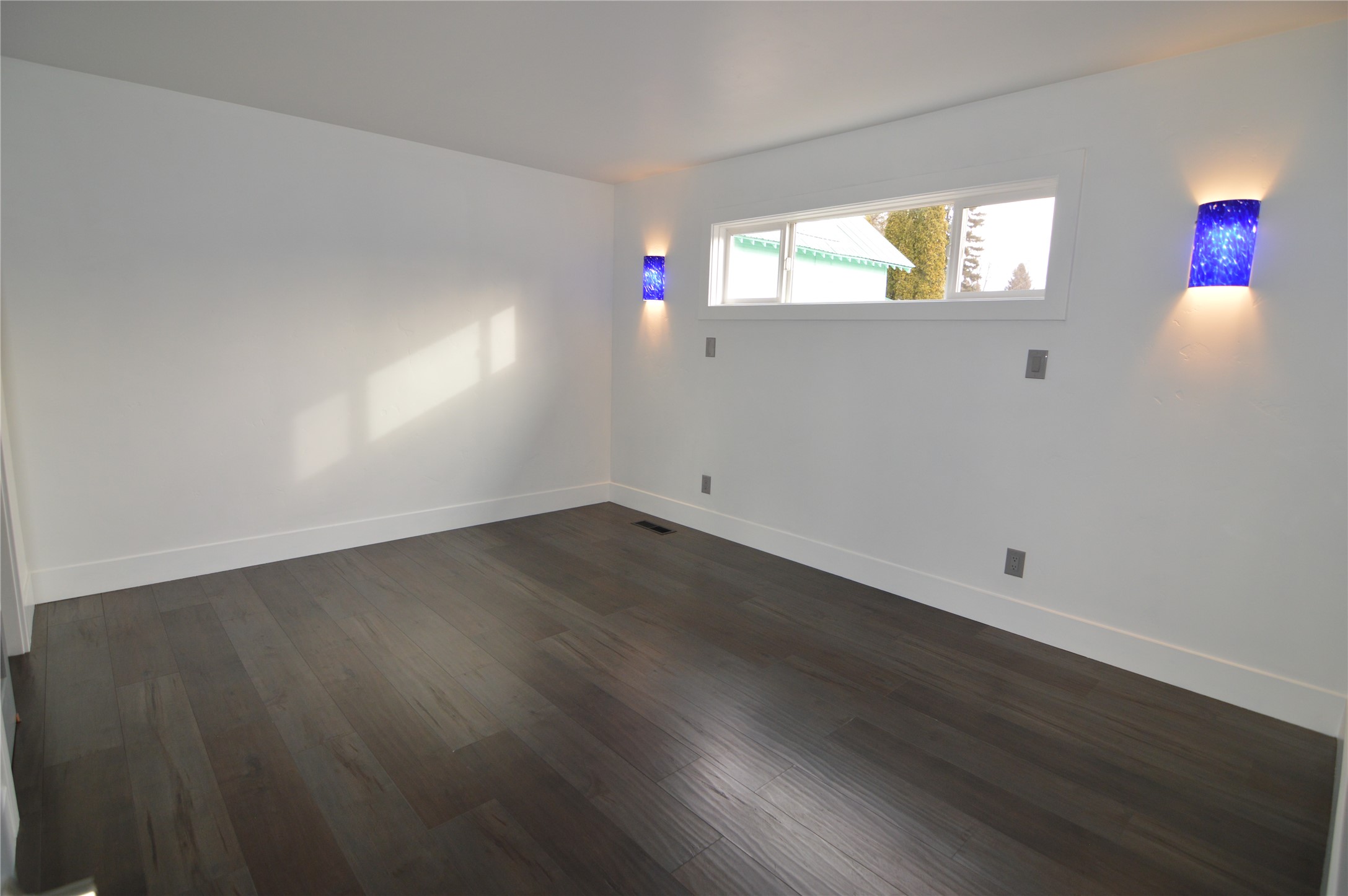 620 E 6th Street