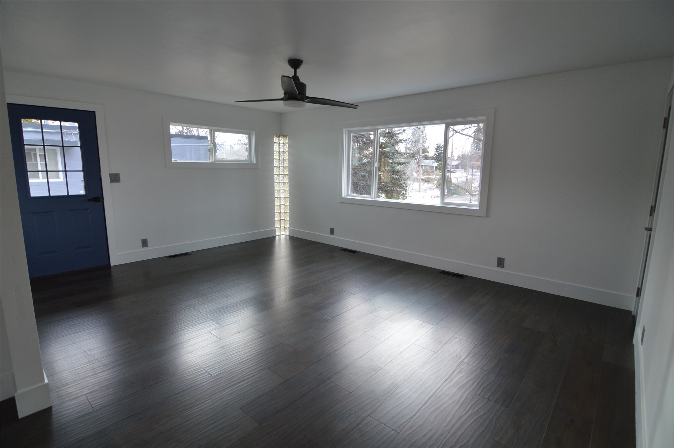 620 E 6th Street